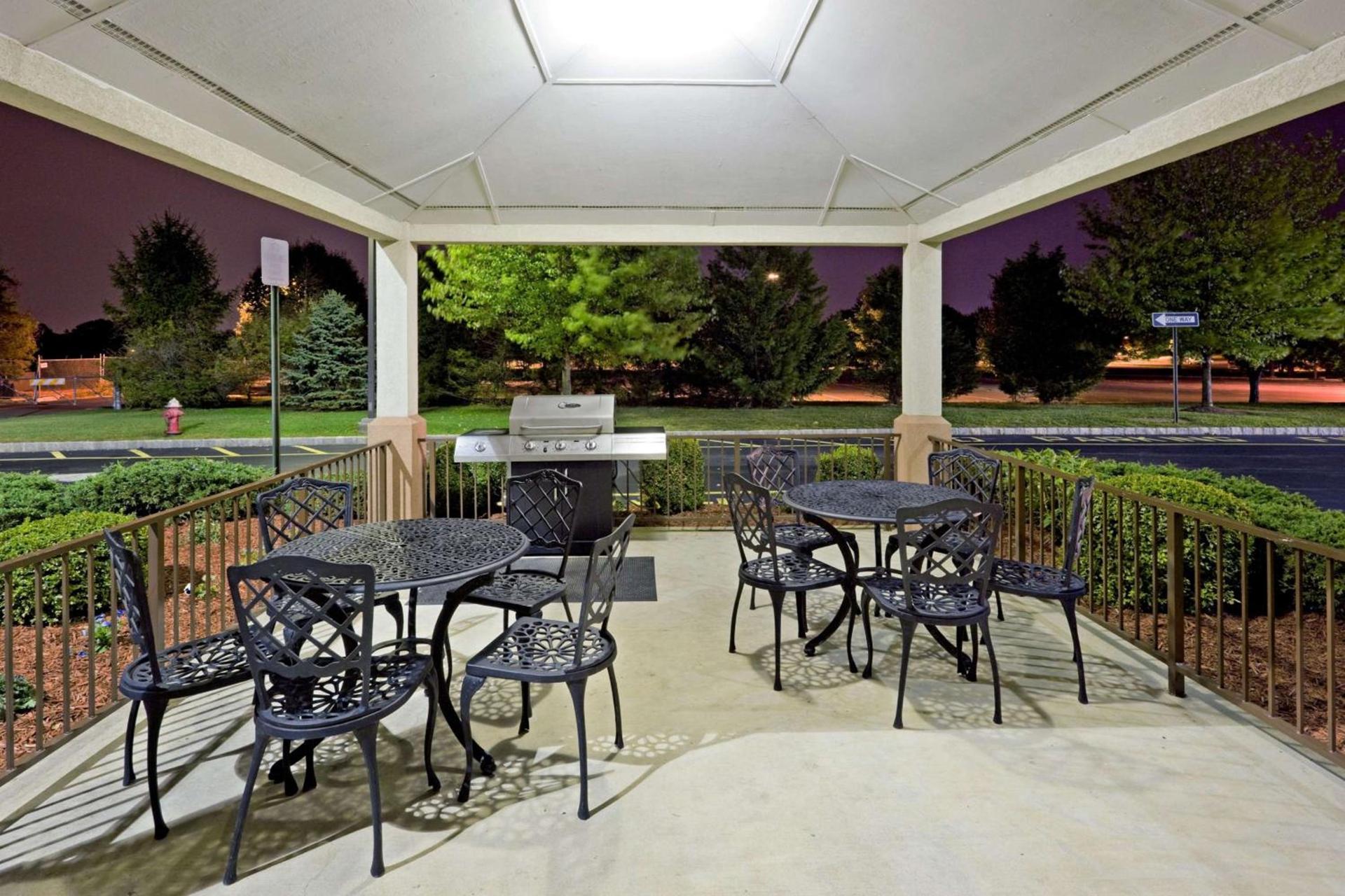 Sonesta Simply Suites Somerset photo 24