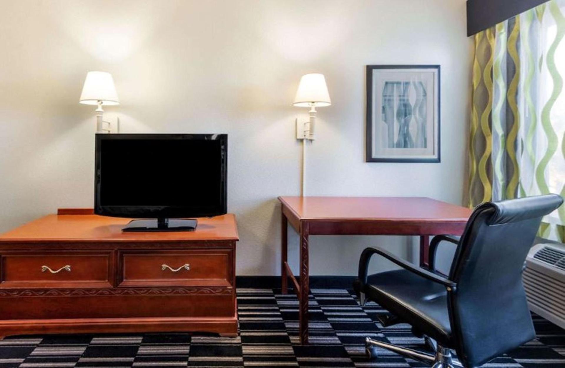 La Quinta by Wyndham Roswell photo 44