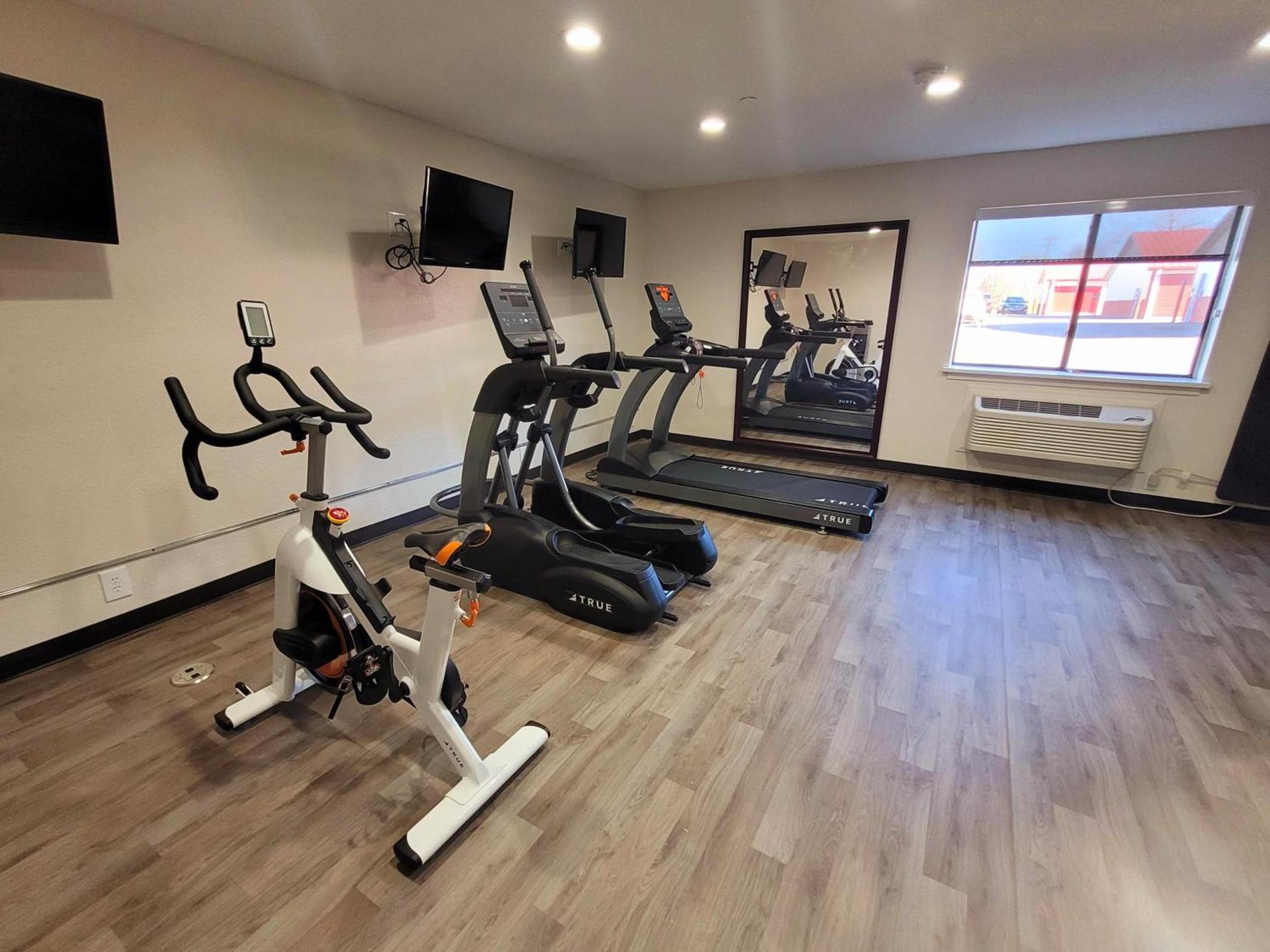 Clarion Pointe Harrodsburg-Danville photo 52