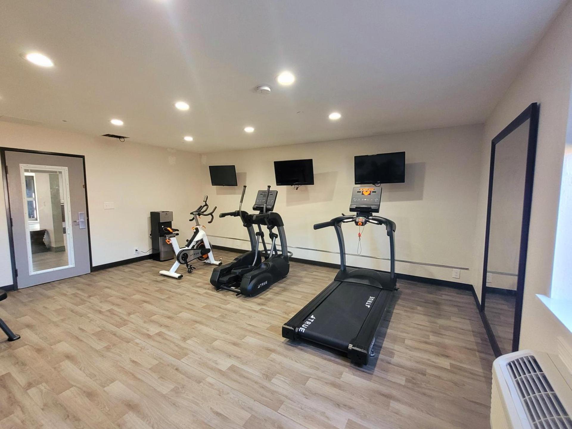 Clarion Pointe Harrodsburg-Danville photo 53