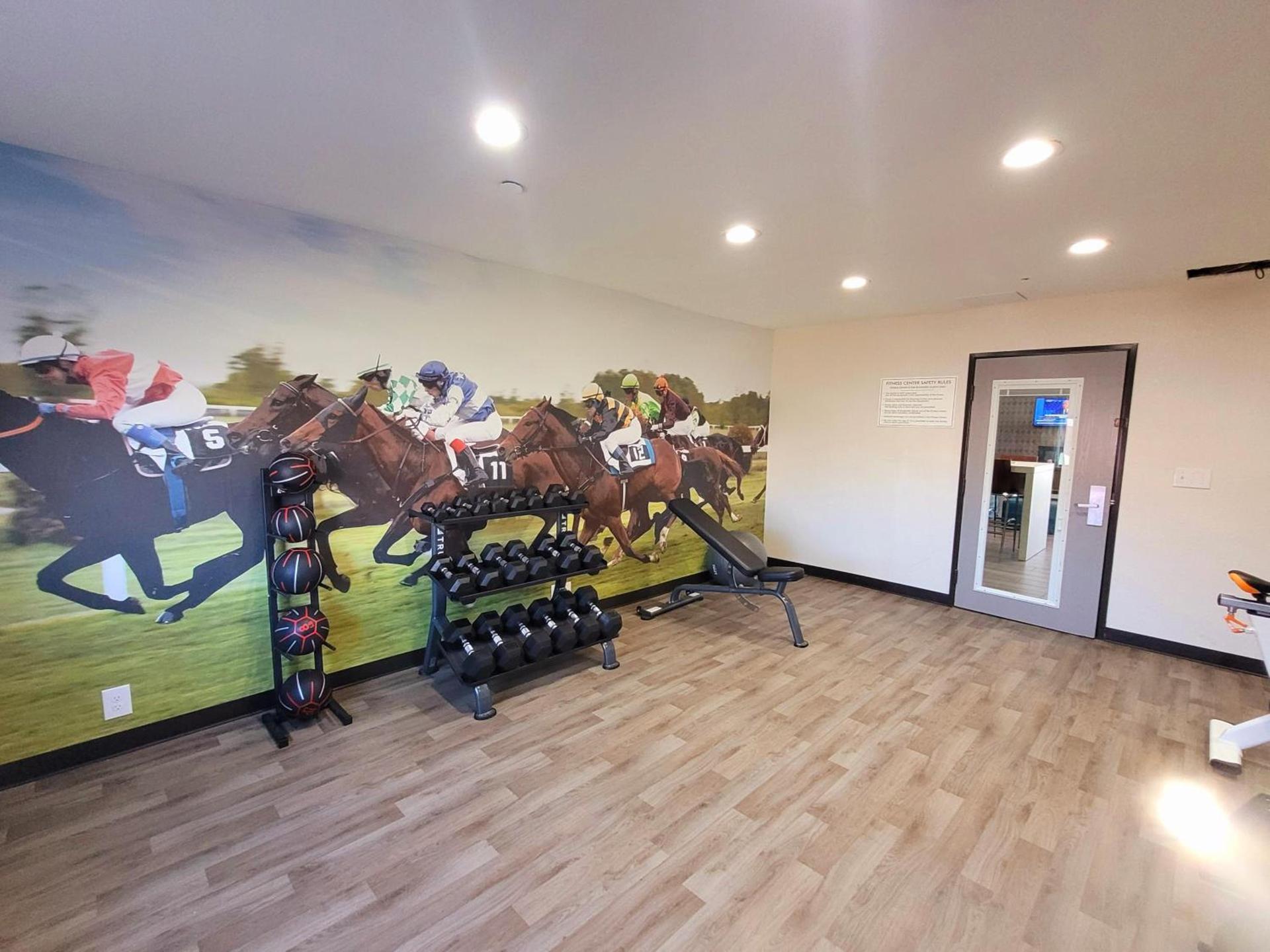 Clarion Pointe Harrodsburg-Danville photo 55