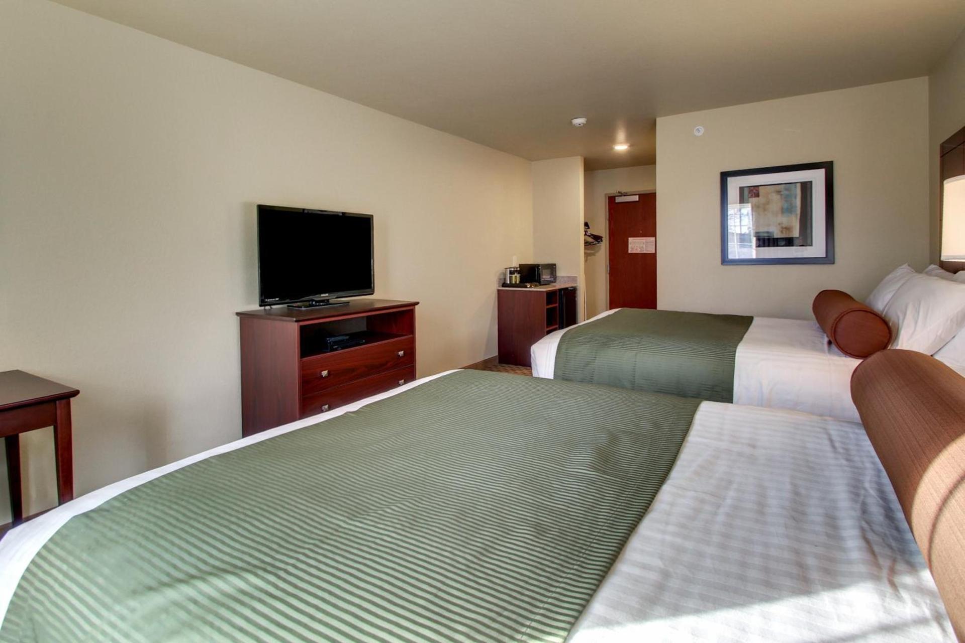 Cobblestone Inn & Suites Cambridge photo 34