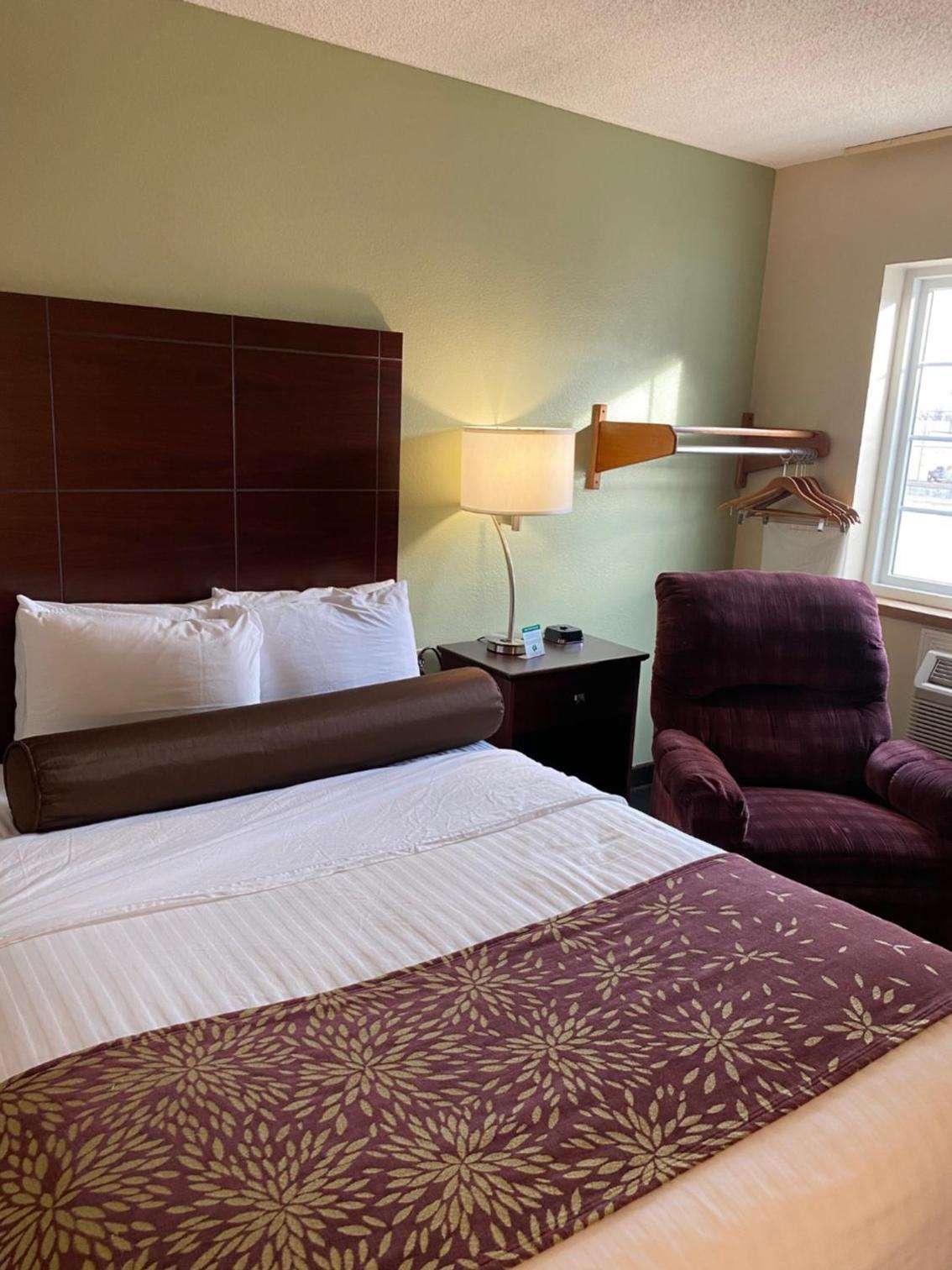 Boarders Inn & Suites by Cobblestone Hotels - Broken Bow photo 25