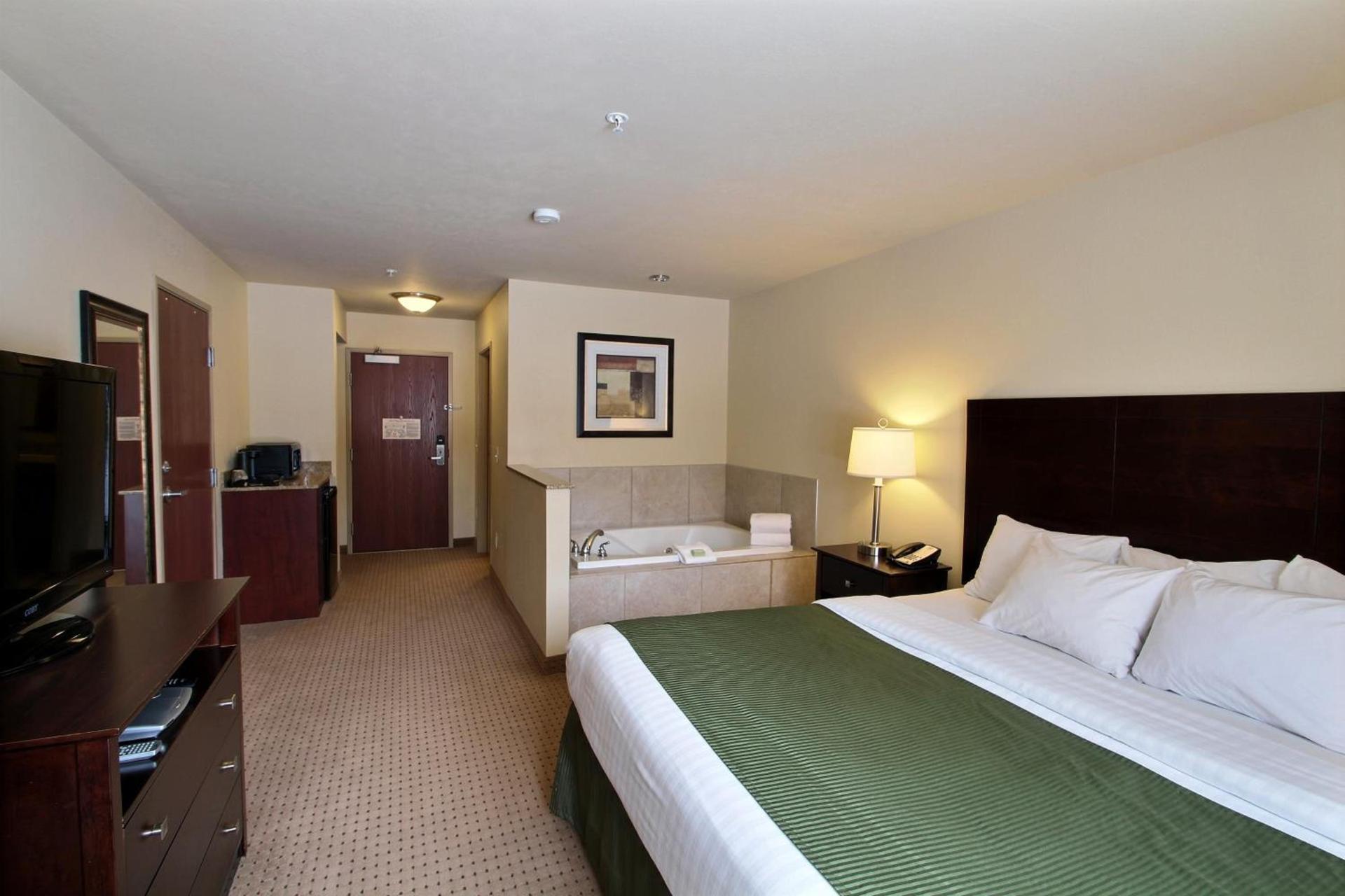 Cobblestone Inn & Suites - Brillion photo 45