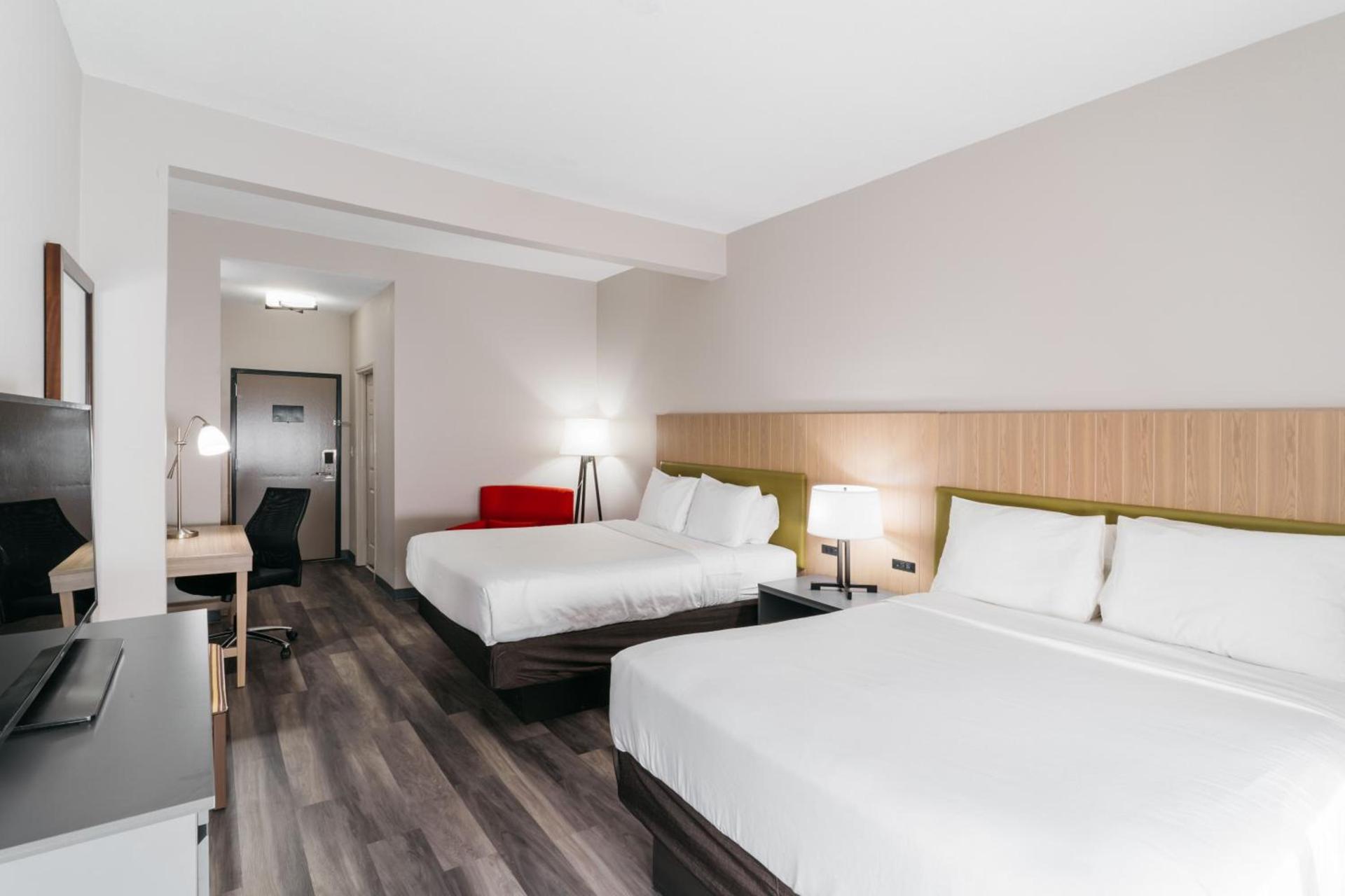 Townhome Inn & Suites by IHG photo 35