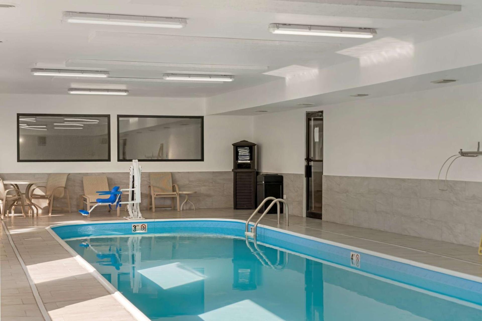 Best Western Des Plaines O'Hare photo 27