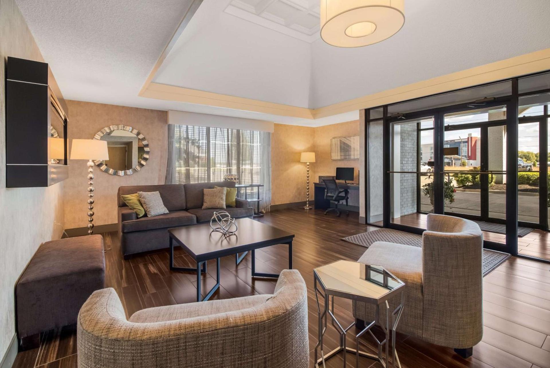 Best Western University Inn photo 2