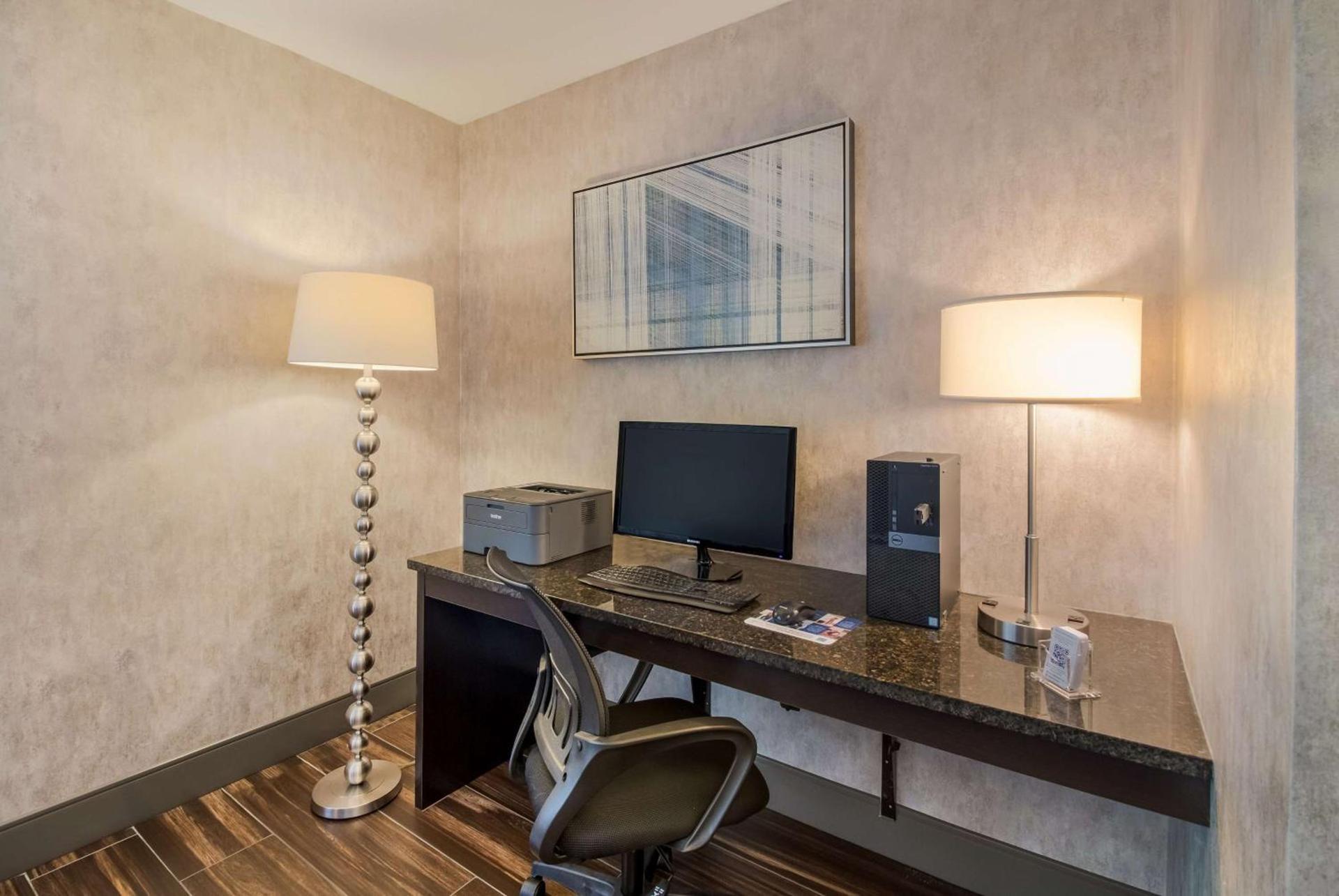 Best Western University Inn photo 6