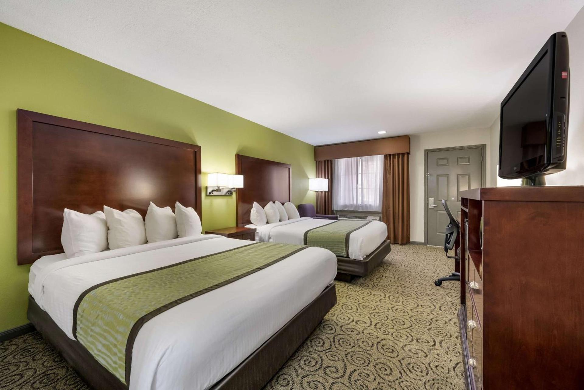 SureStay Hotel by Best Western Deer Park photo 11