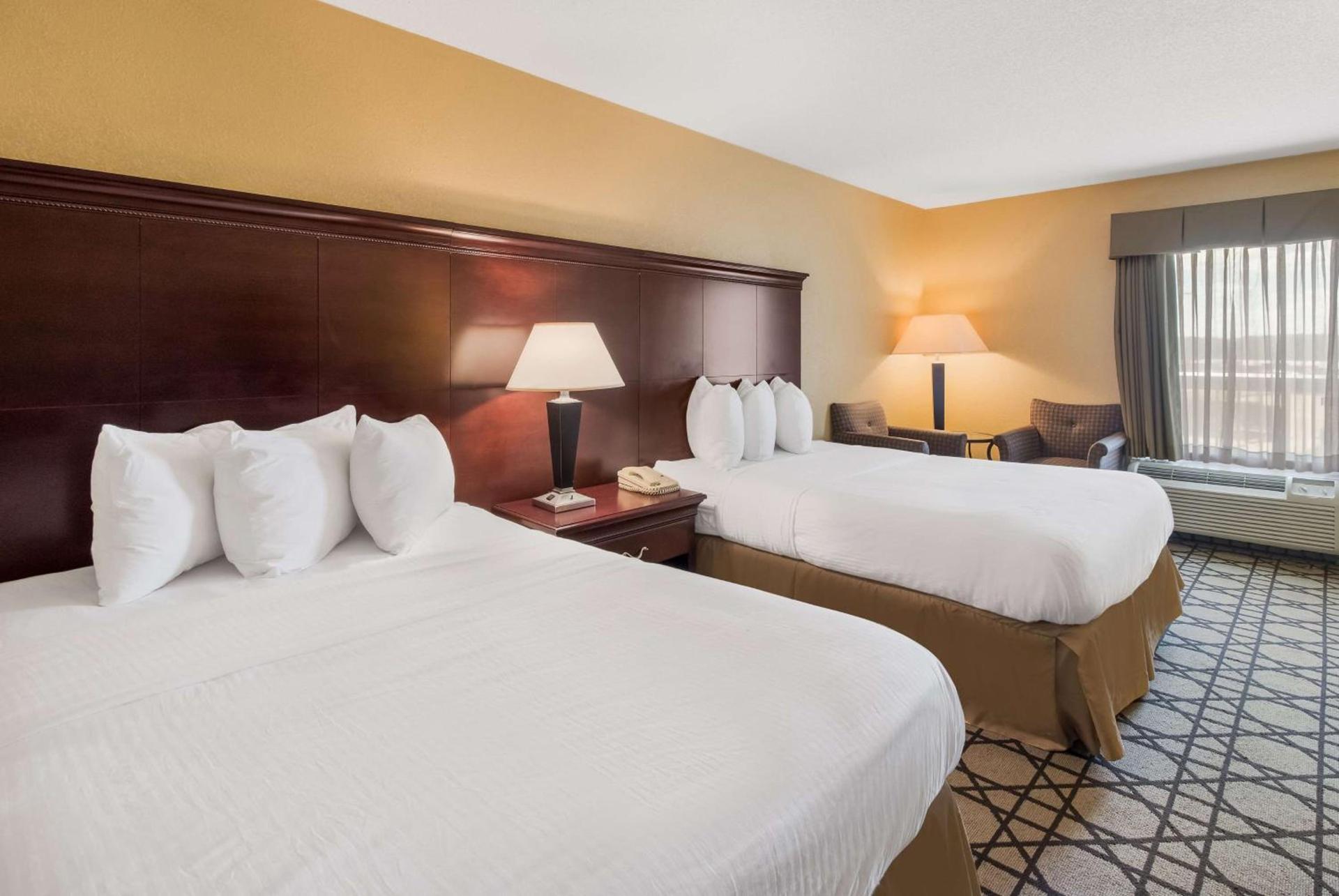 Best Western University Inn photo 18
