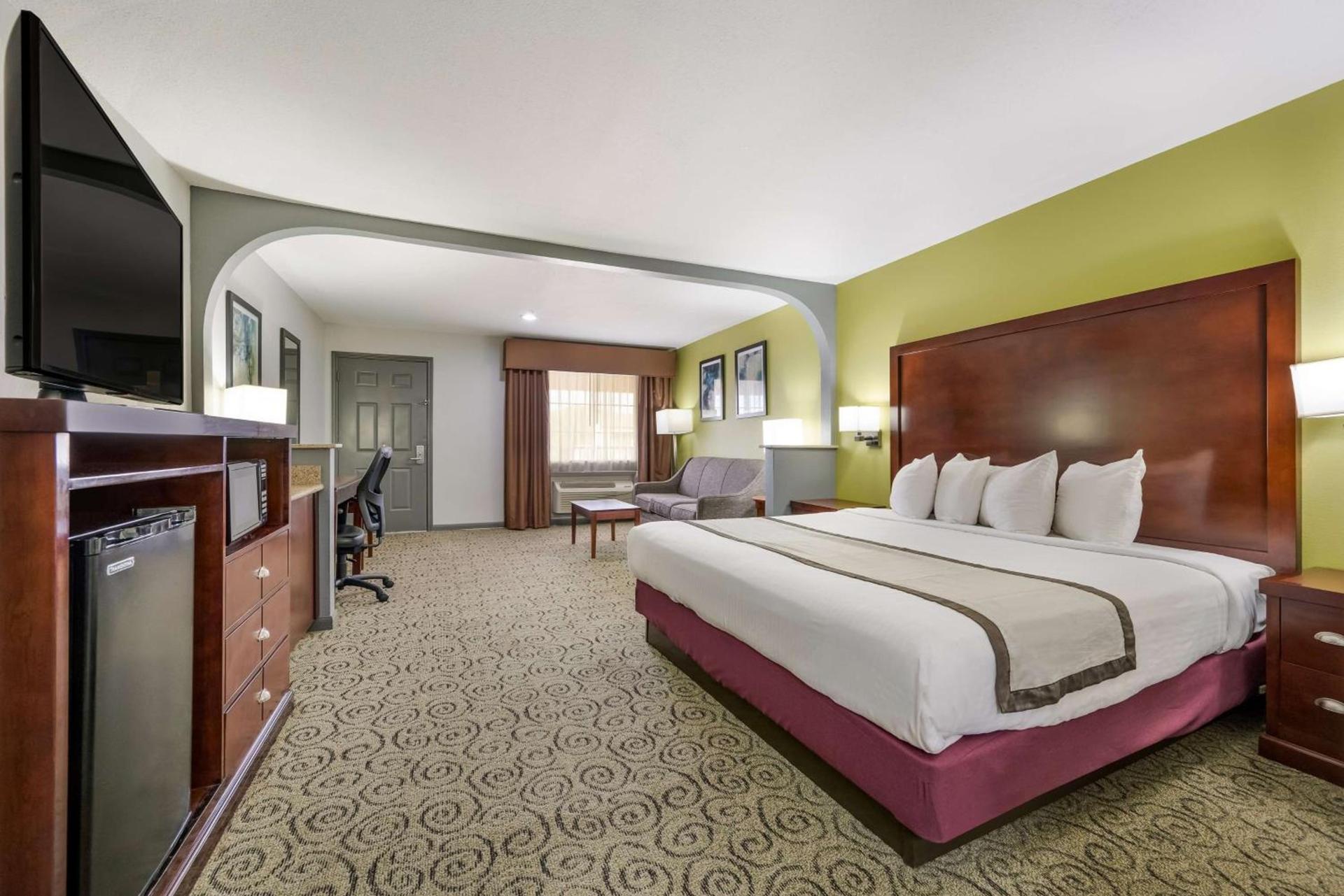 SureStay Hotel by Best Western Deer Park photo 15