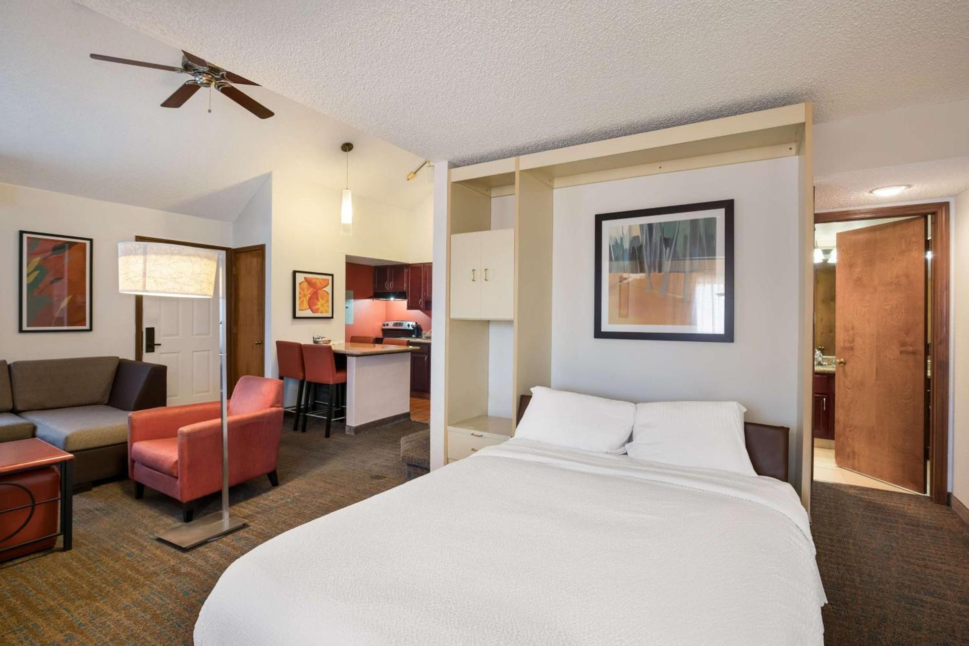 SenS Suites Livermore; SureStay Collection by Best Western photo 40