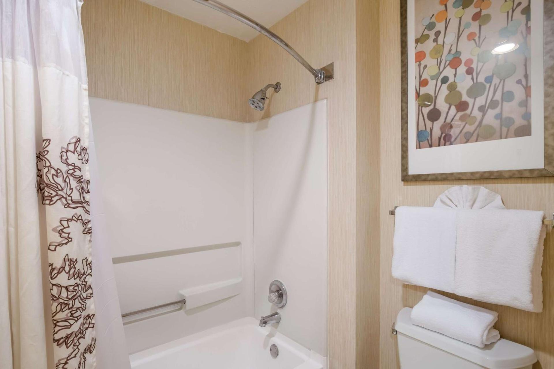 SenS Suites Livermore; SureStay Collection by Best Western photo 50