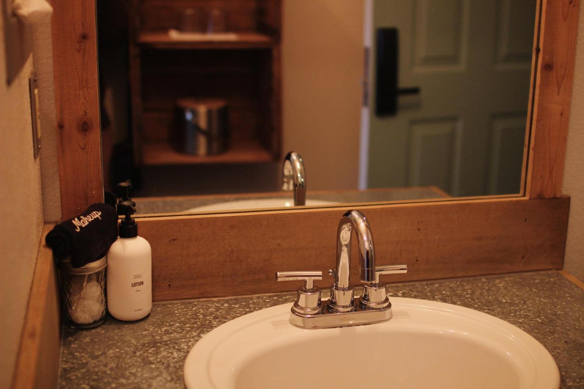 Adrift Hotel photo 89