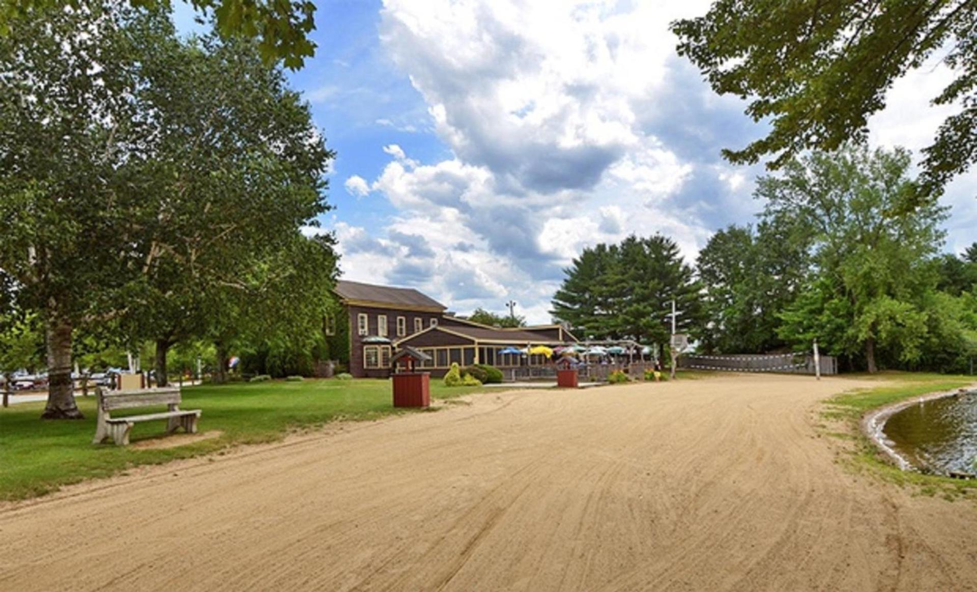 Sturbridge Host Hotel And Conference Center photo 12