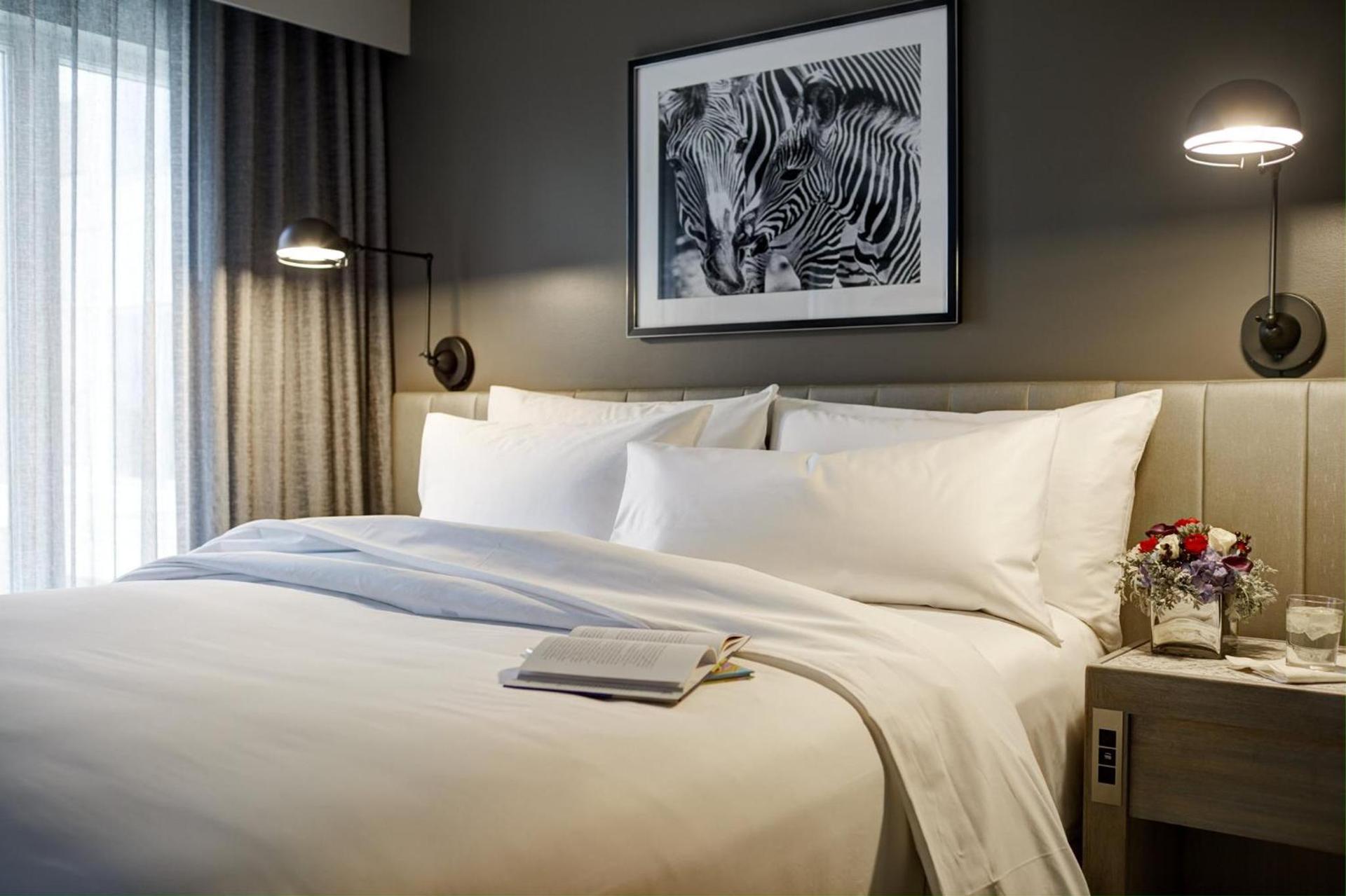 Archer Hotel Boston/Burlington photo 40