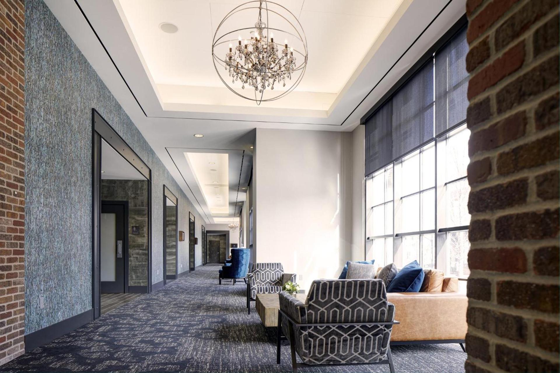 Archer Hotel Boston/Burlington photo 5