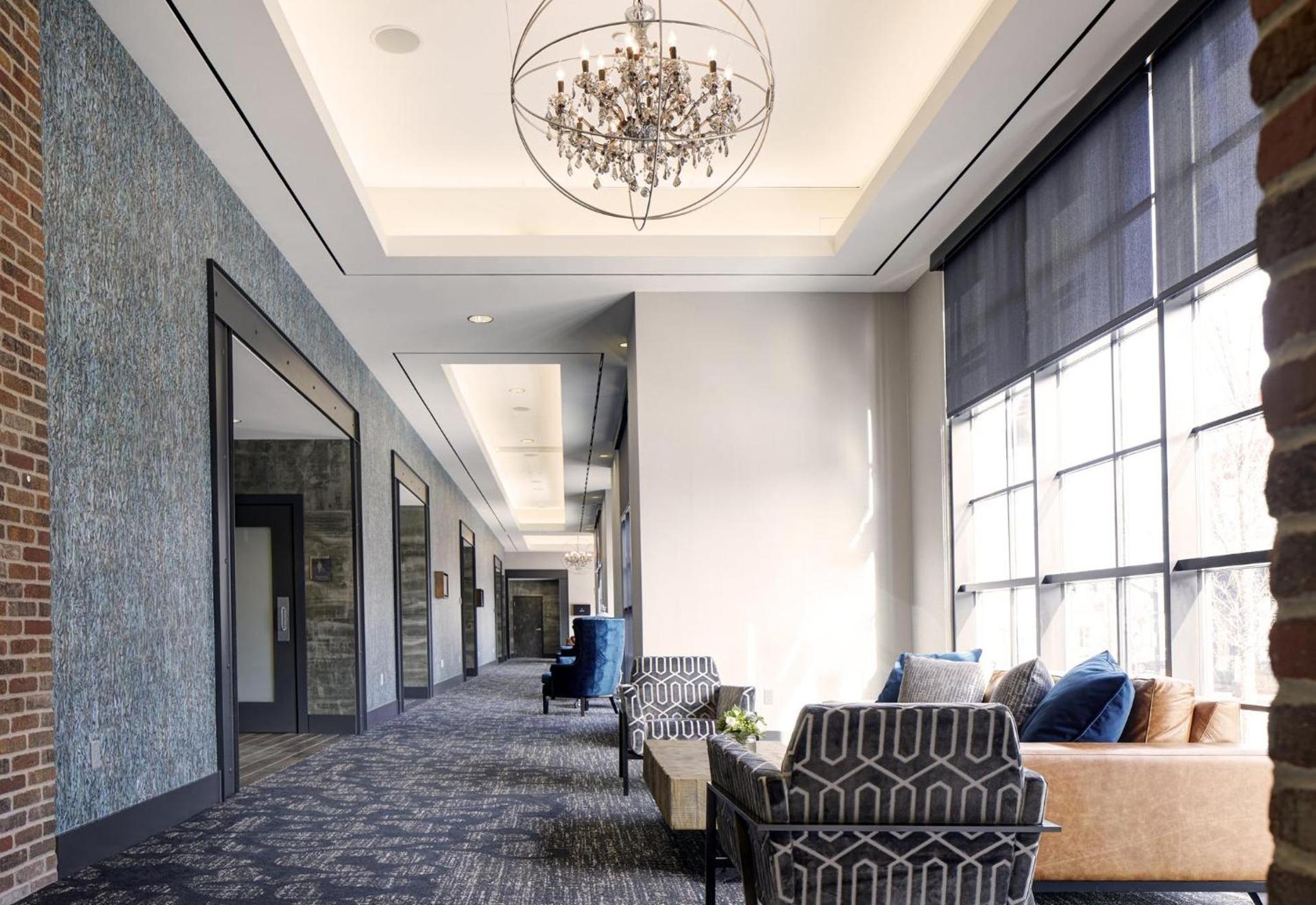 Archer Hotel Boston/Burlington photo 6