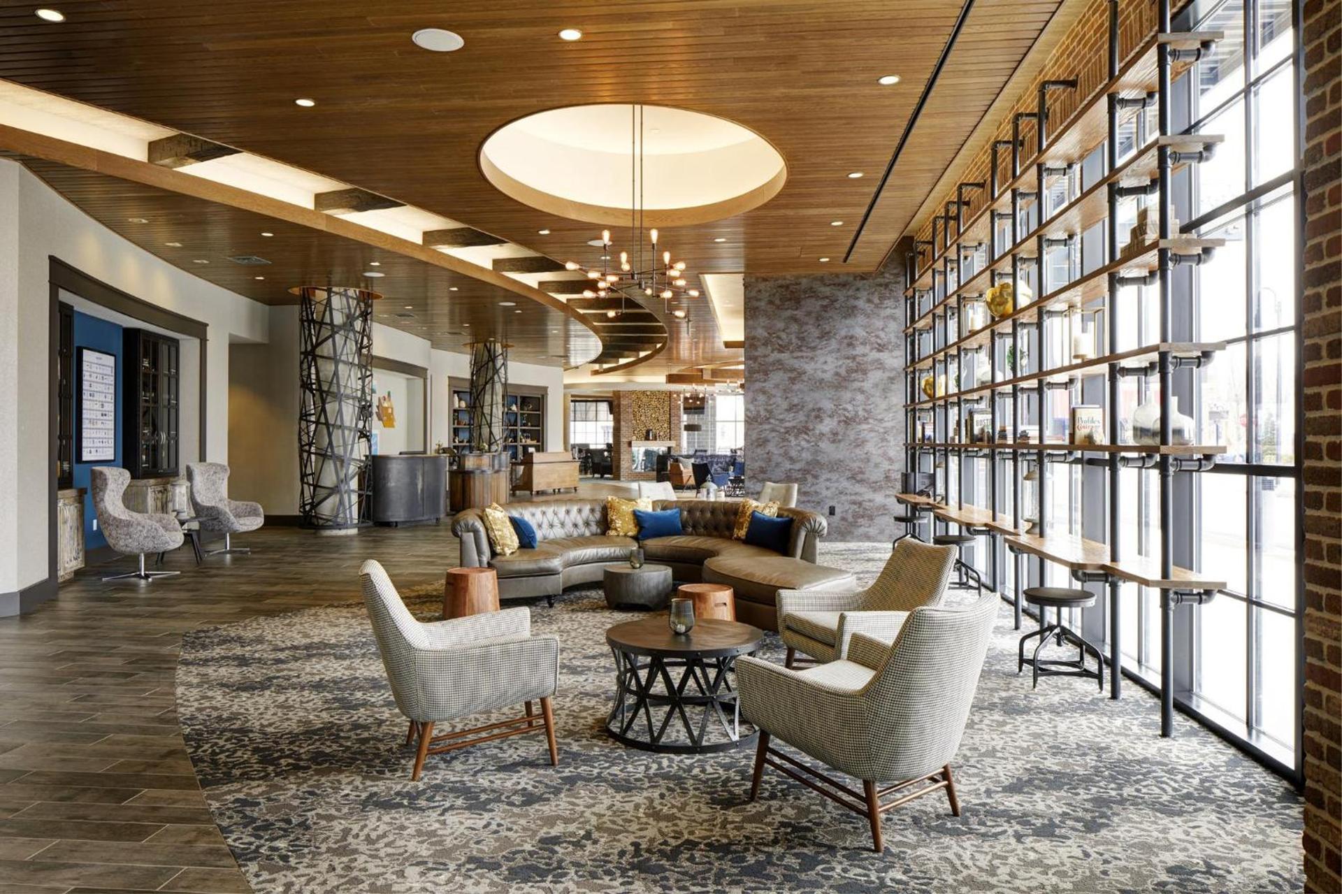 Archer Hotel Boston/Burlington photo 4