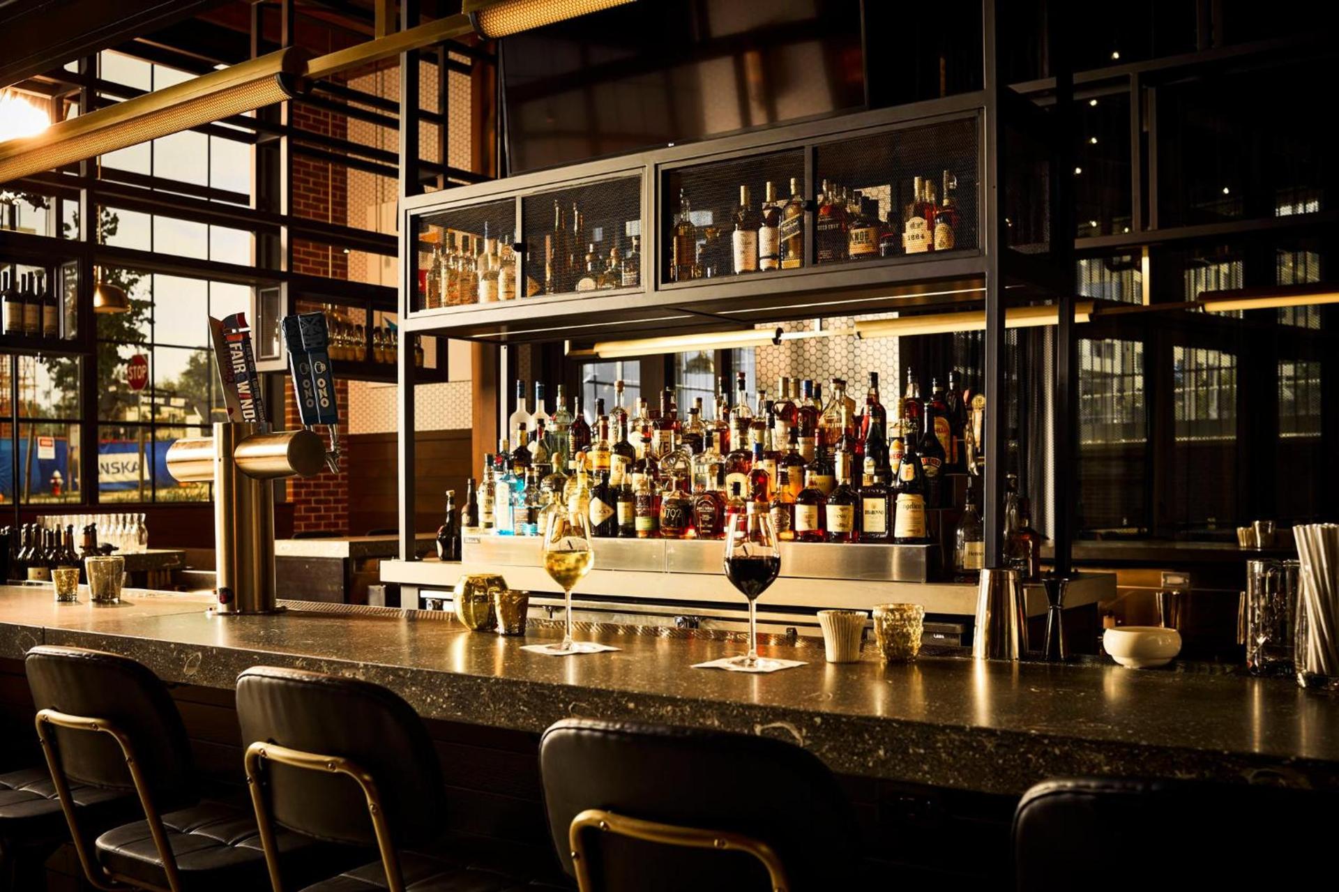 Archer Hotel Tysons photo 76