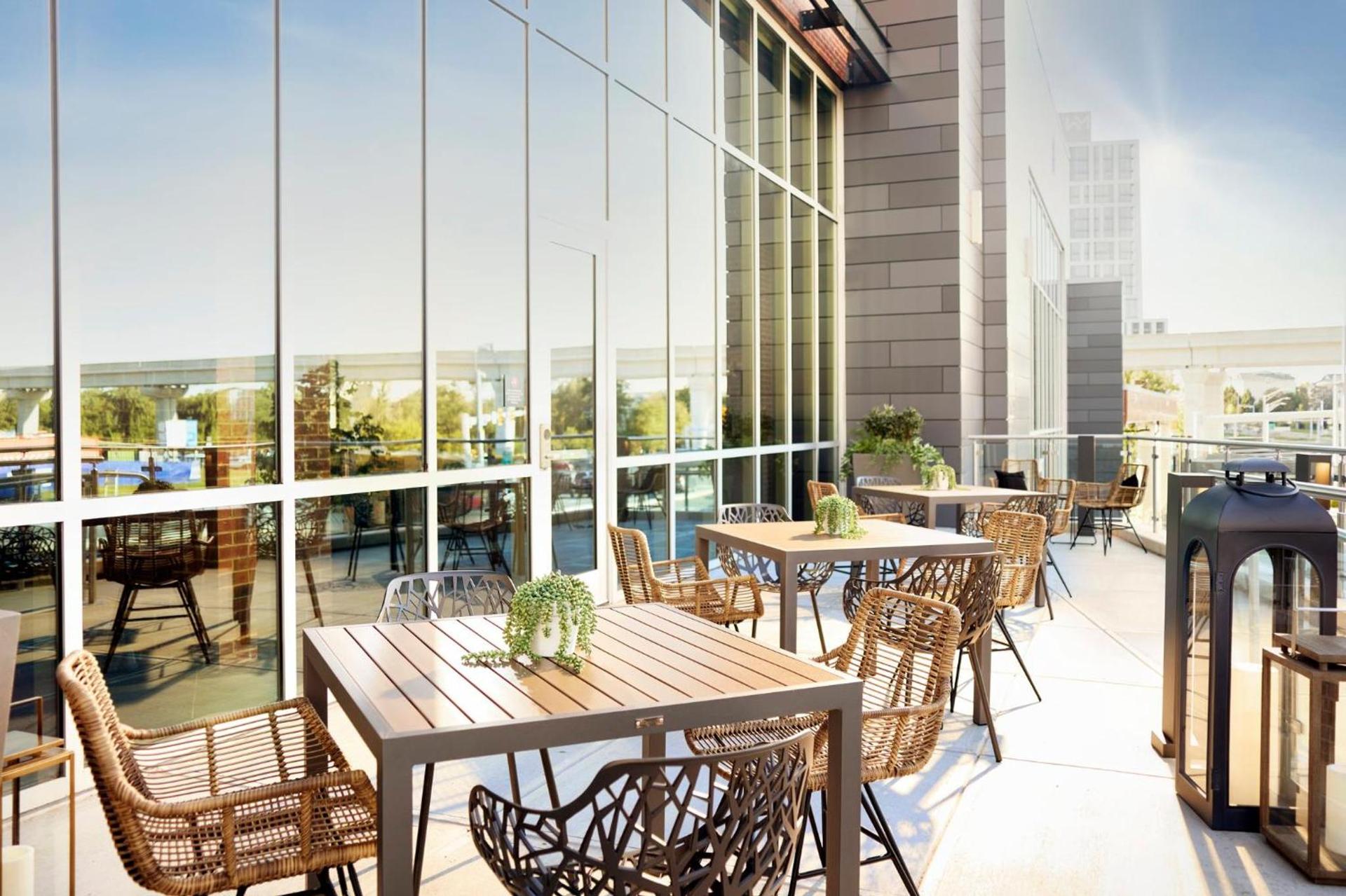 Archer Hotel Tysons photo 13