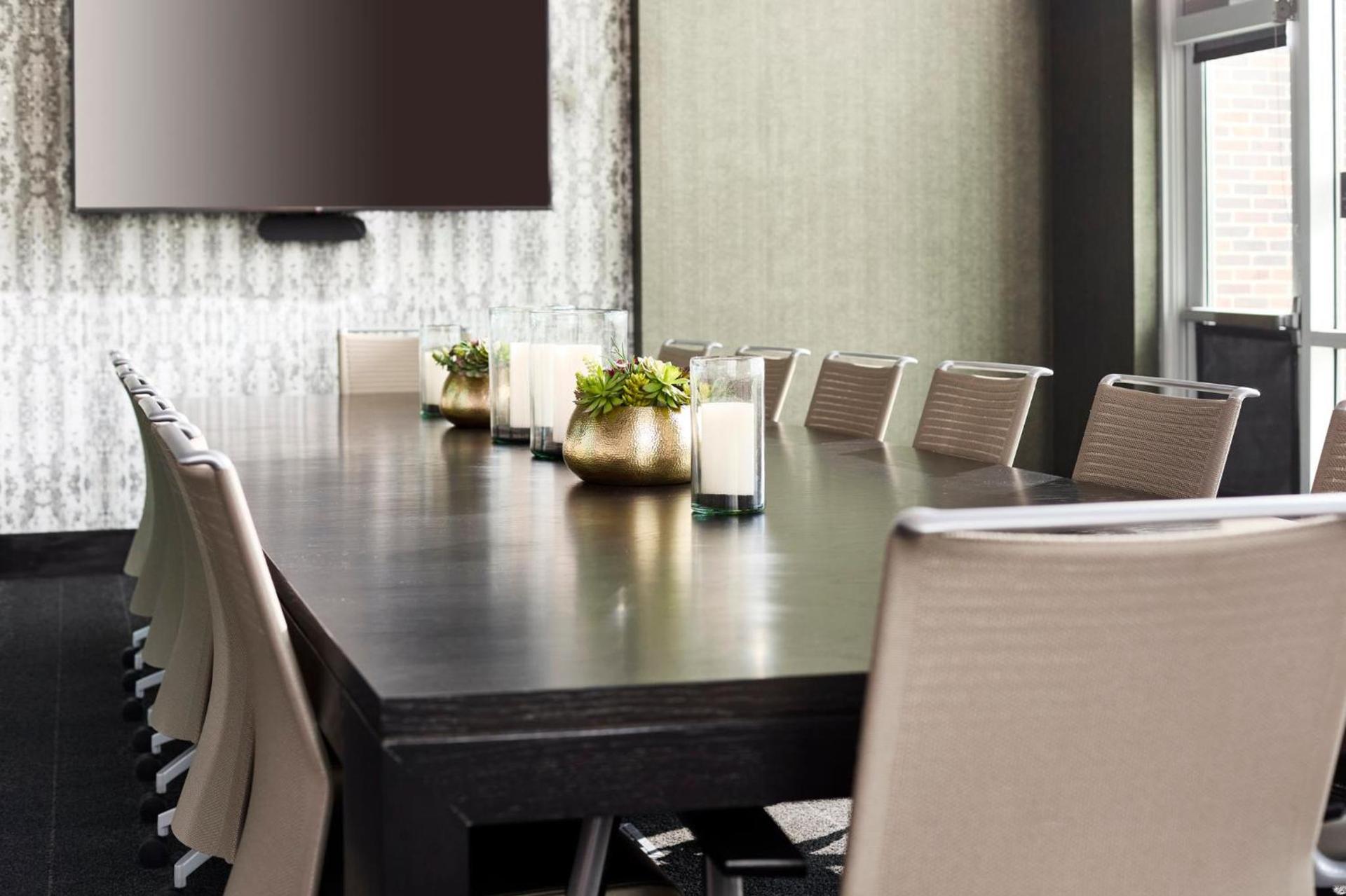 Archer Hotel Tysons photo 15