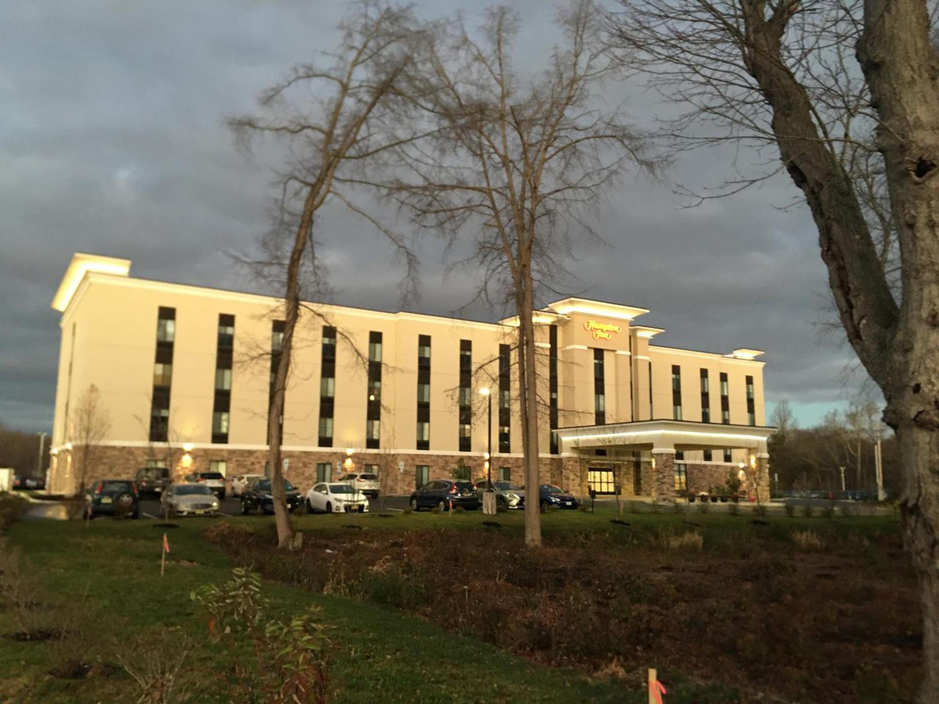 Hampton Inn Old Bridge NJ photo 5