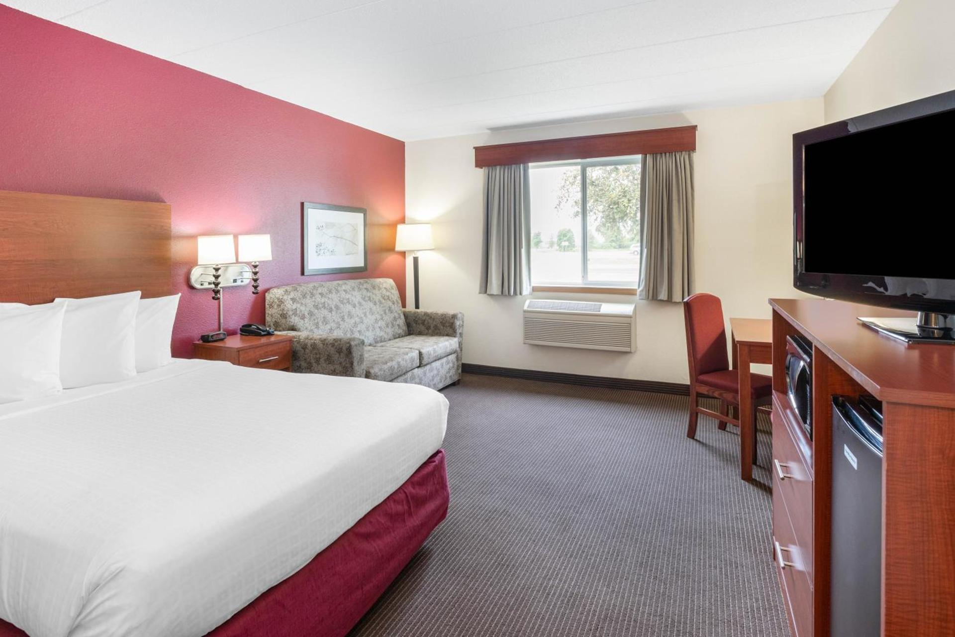 SureStay Plus Hotel by Best Western Litchfield photo 17