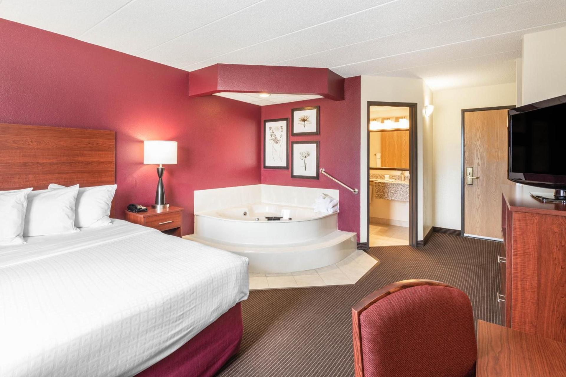 SureStay Plus Hotel by Best Western Litchfield photo 26