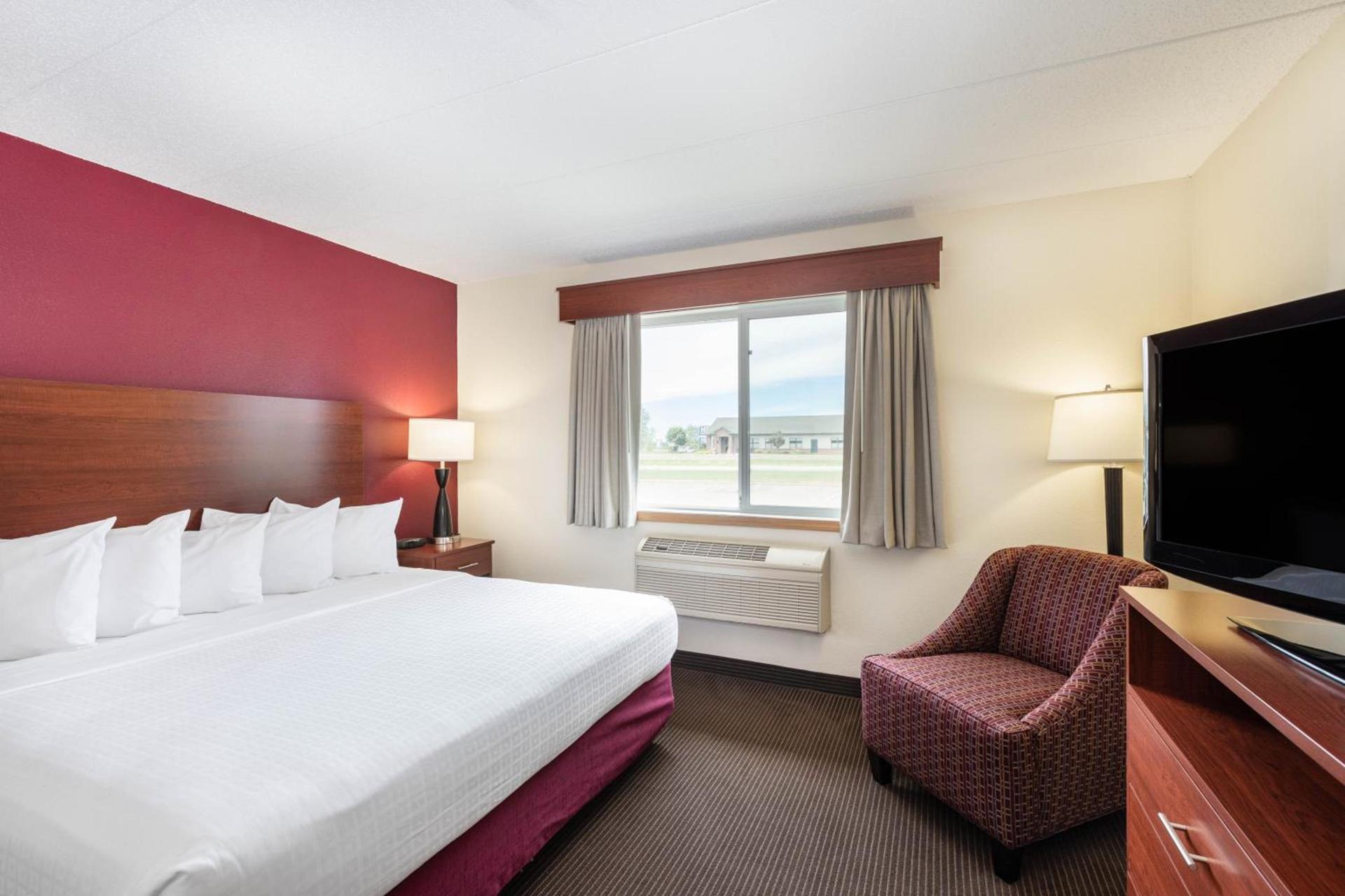 SureStay Plus Hotel by Best Western Litchfield photo 27