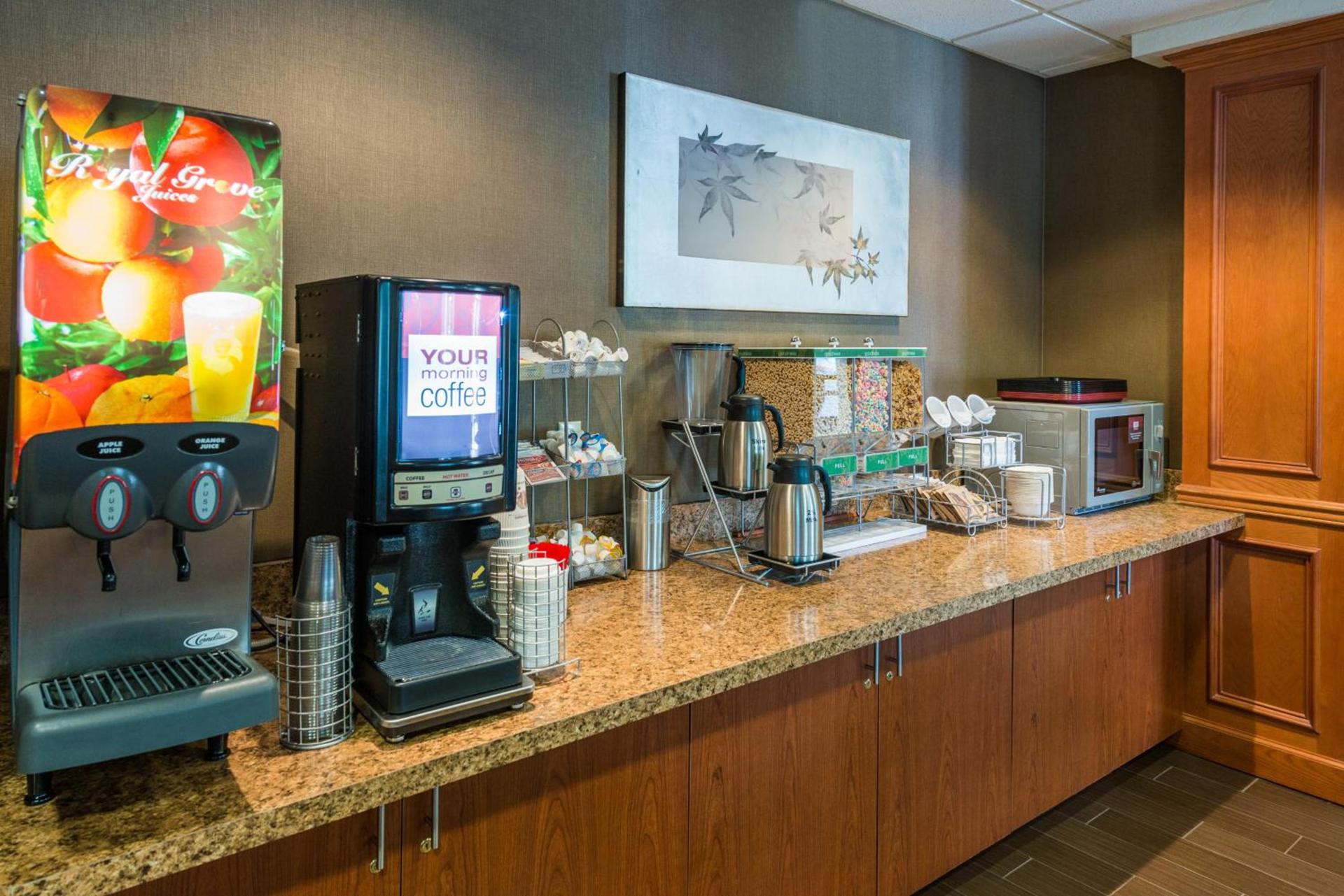 Comfort Suites Springfield-Eugene photo 19