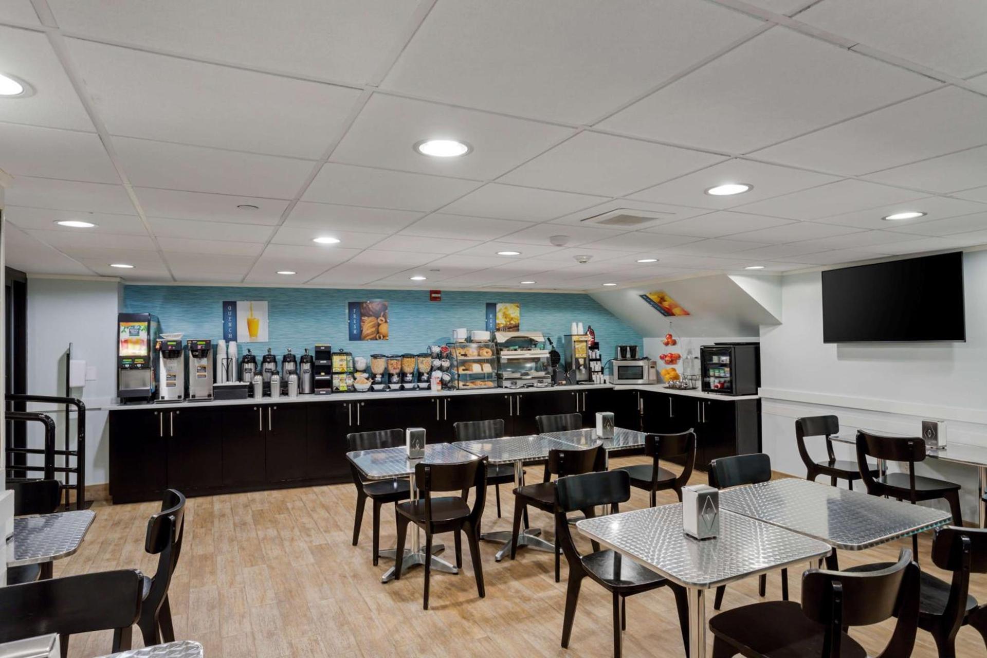 Best Western Plus Brooklyn Bay Hotel photo 3