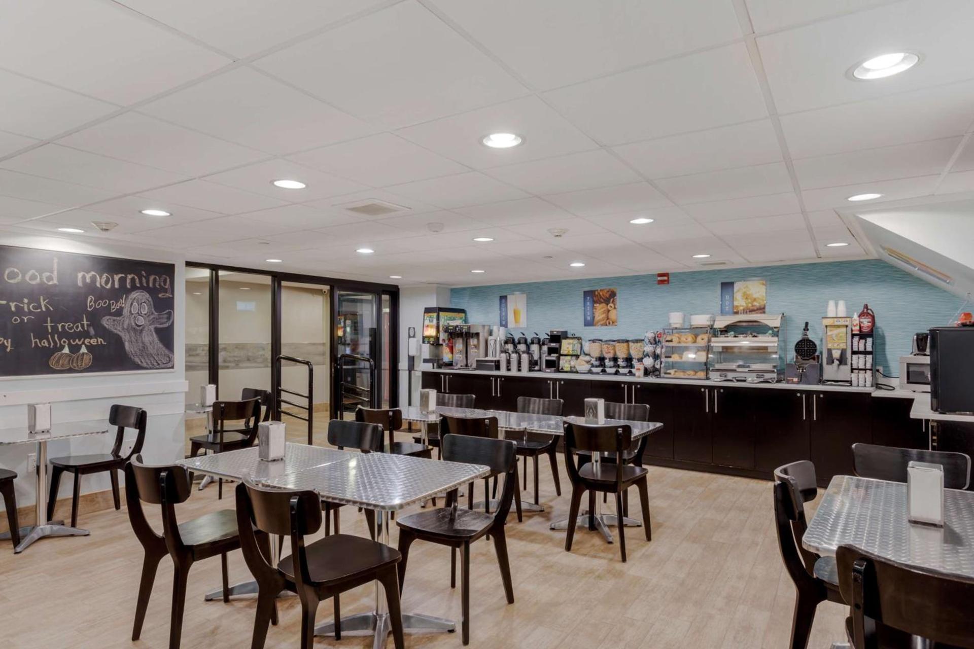 Best Western Plus Brooklyn Bay Hotel photo 15