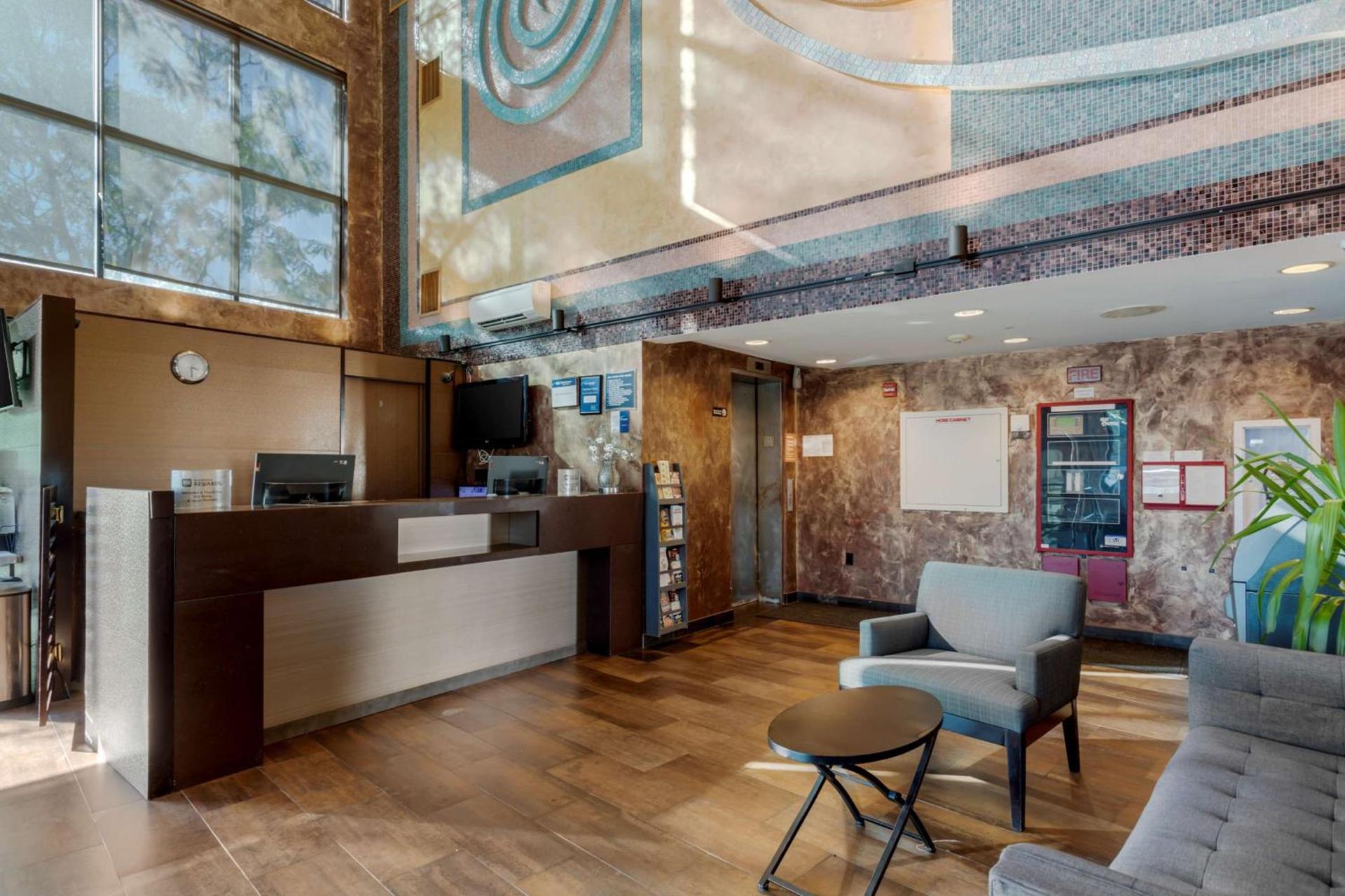 Best Western Plus Brooklyn Bay Hotel photo 41