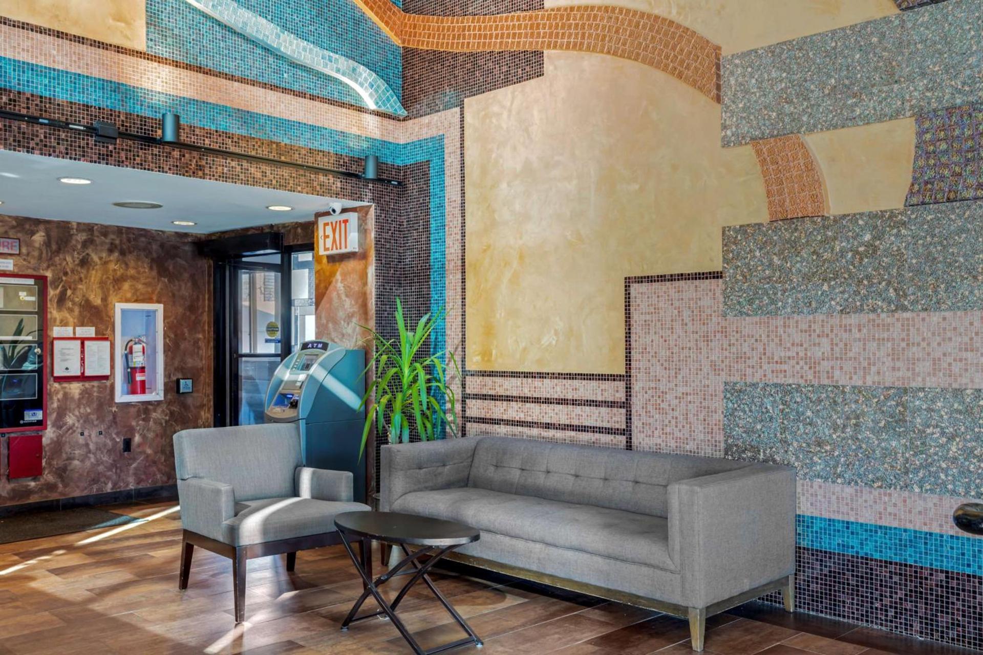 Best Western Plus Brooklyn Bay Hotel photo 5