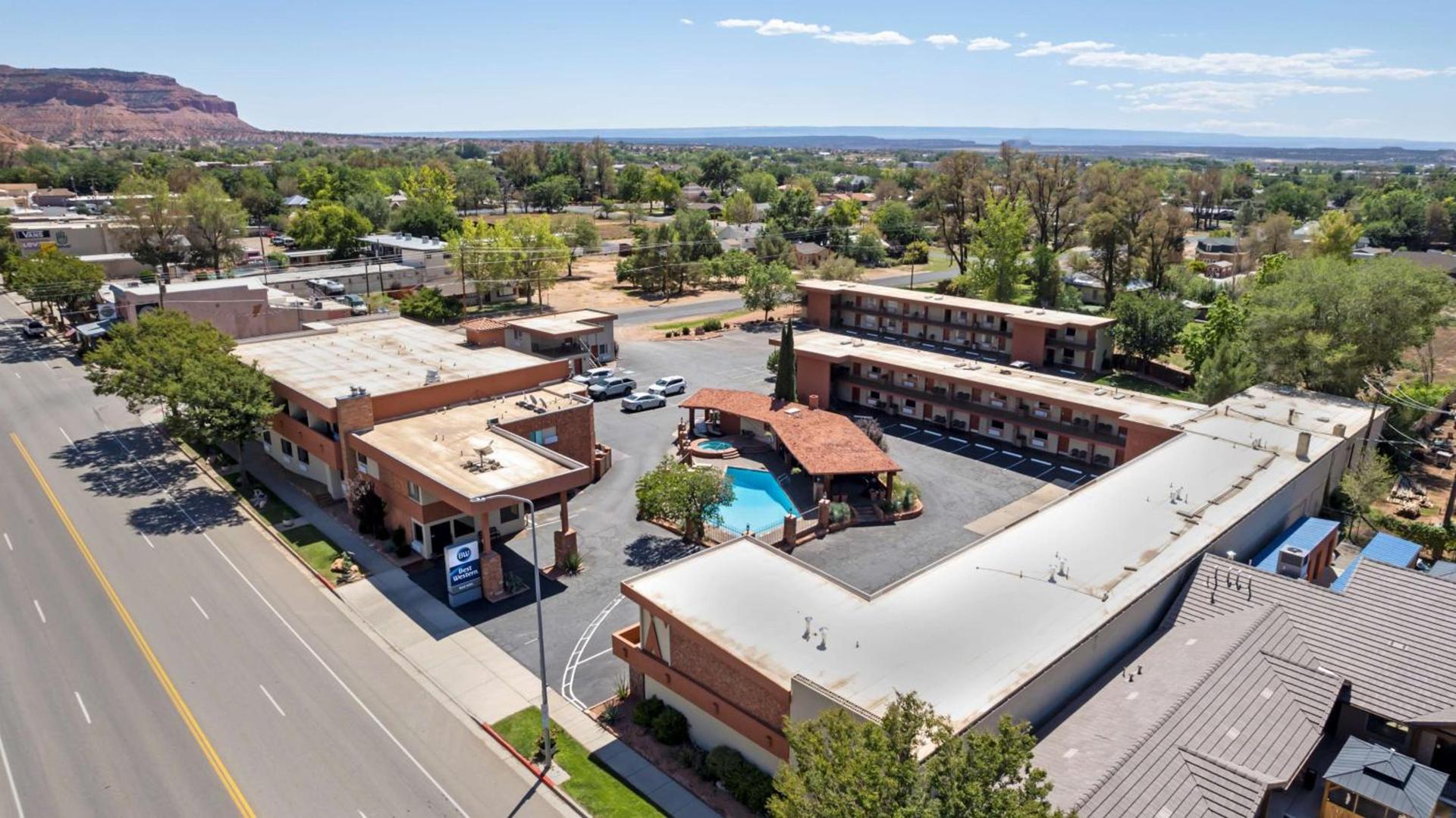 Best Western Red Hills photo 27