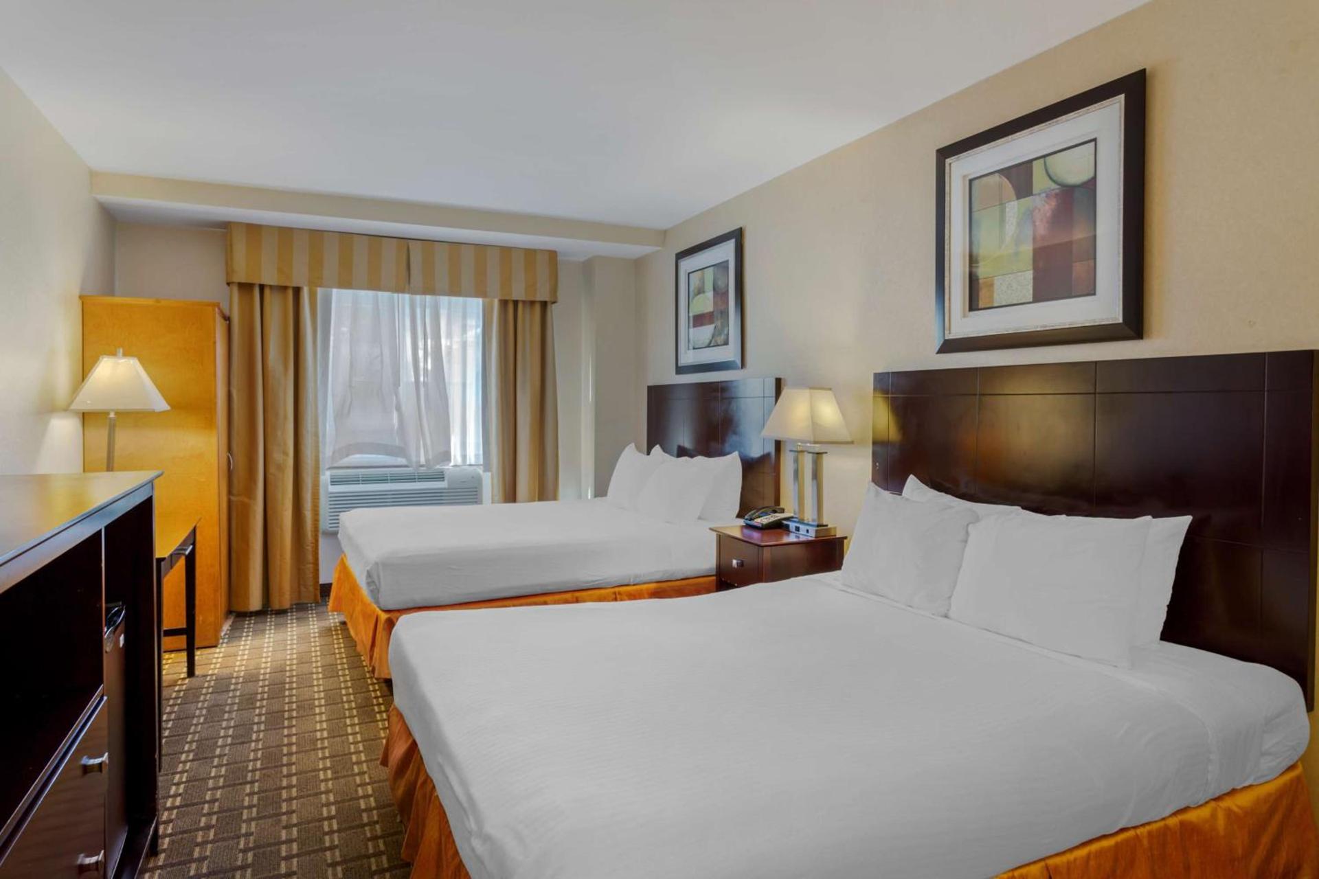 Best Western Plus Brooklyn Bay Hotel photo 25
