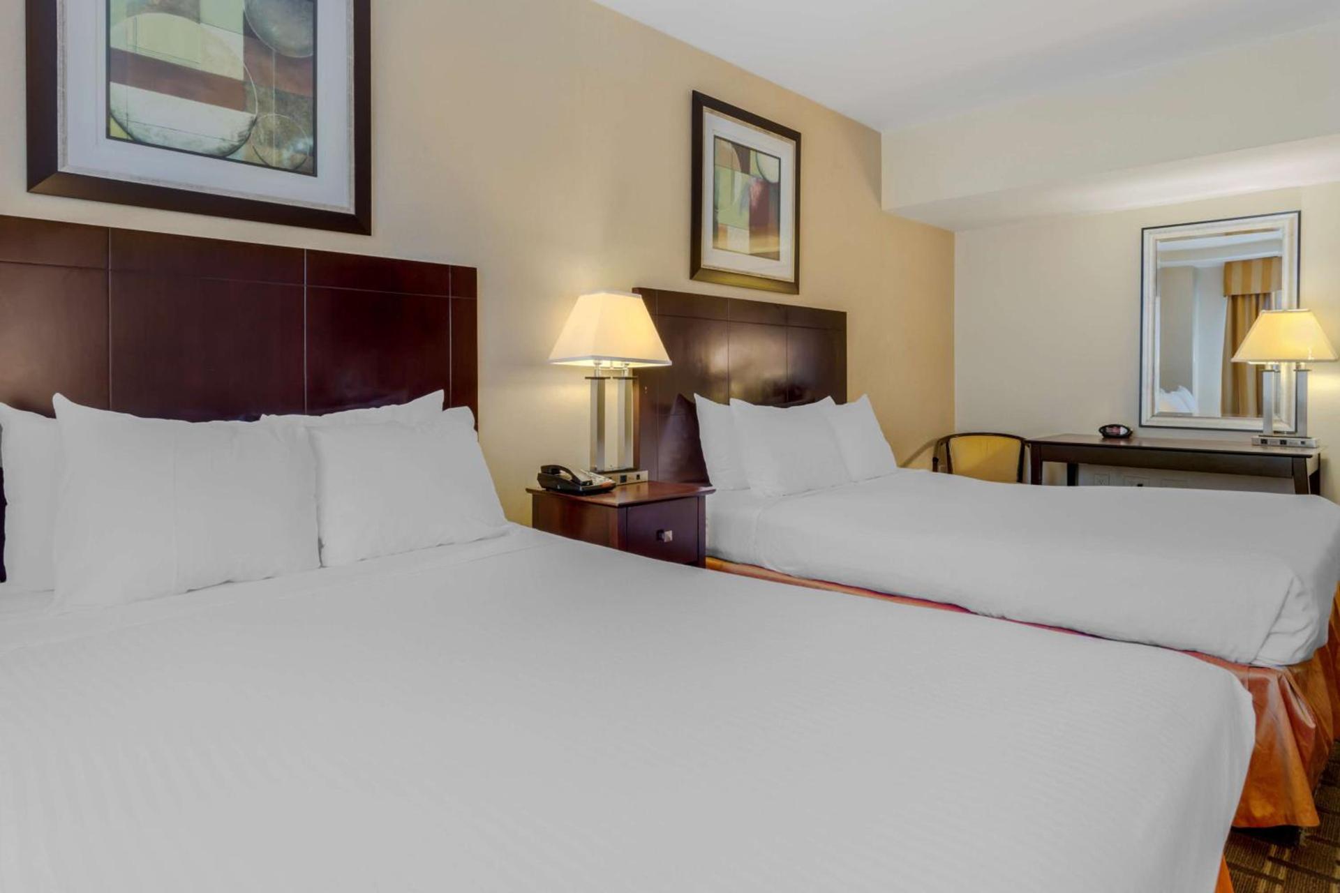 Best Western Plus Brooklyn Bay Hotel photo 28