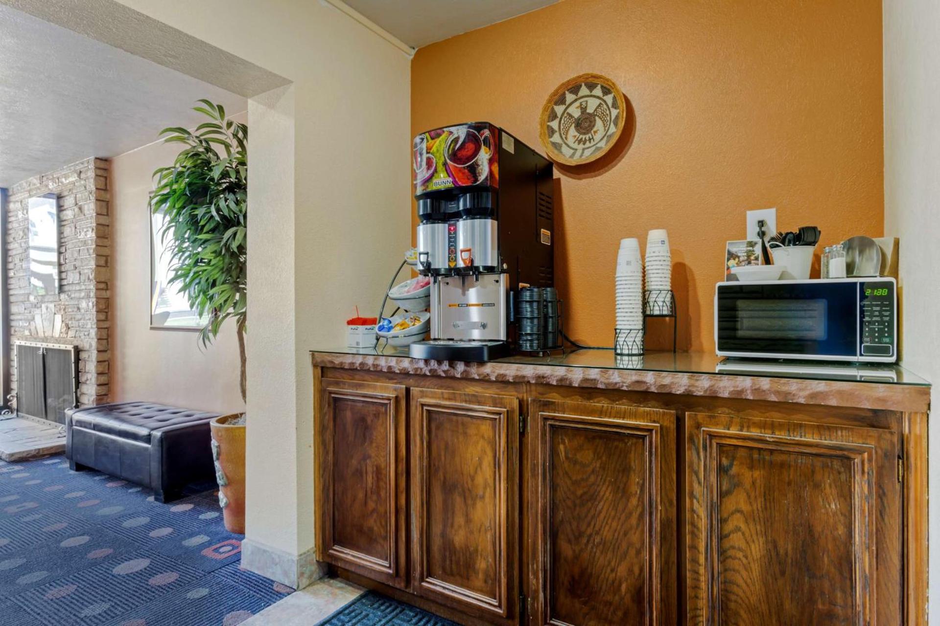 Best Western Red Hills photo 29