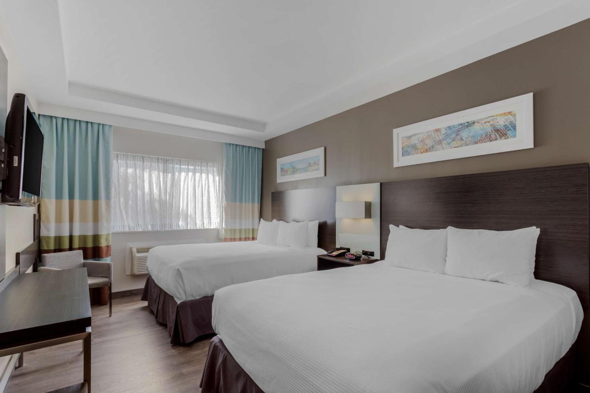 Best Western Plus Brooklyn Bay Hotel photo 6