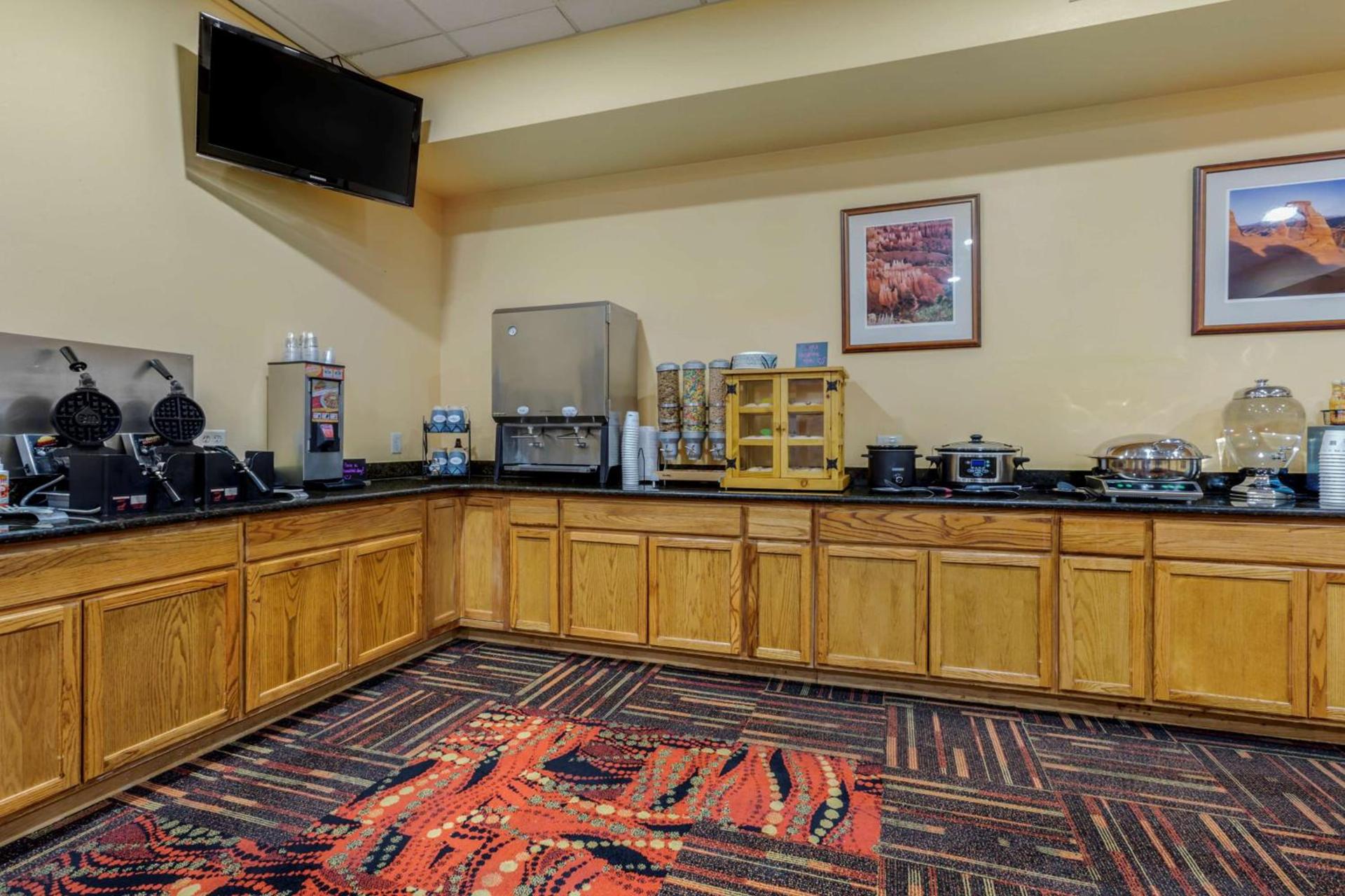 Best Western Red Hills photo 24