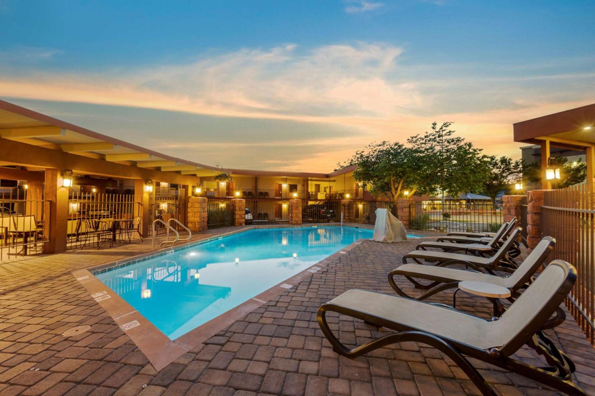 Best Western Red Hills photo 6