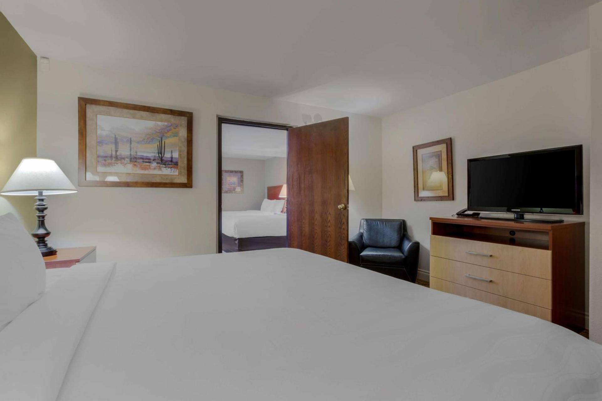 Best Western Red Hills photo 11