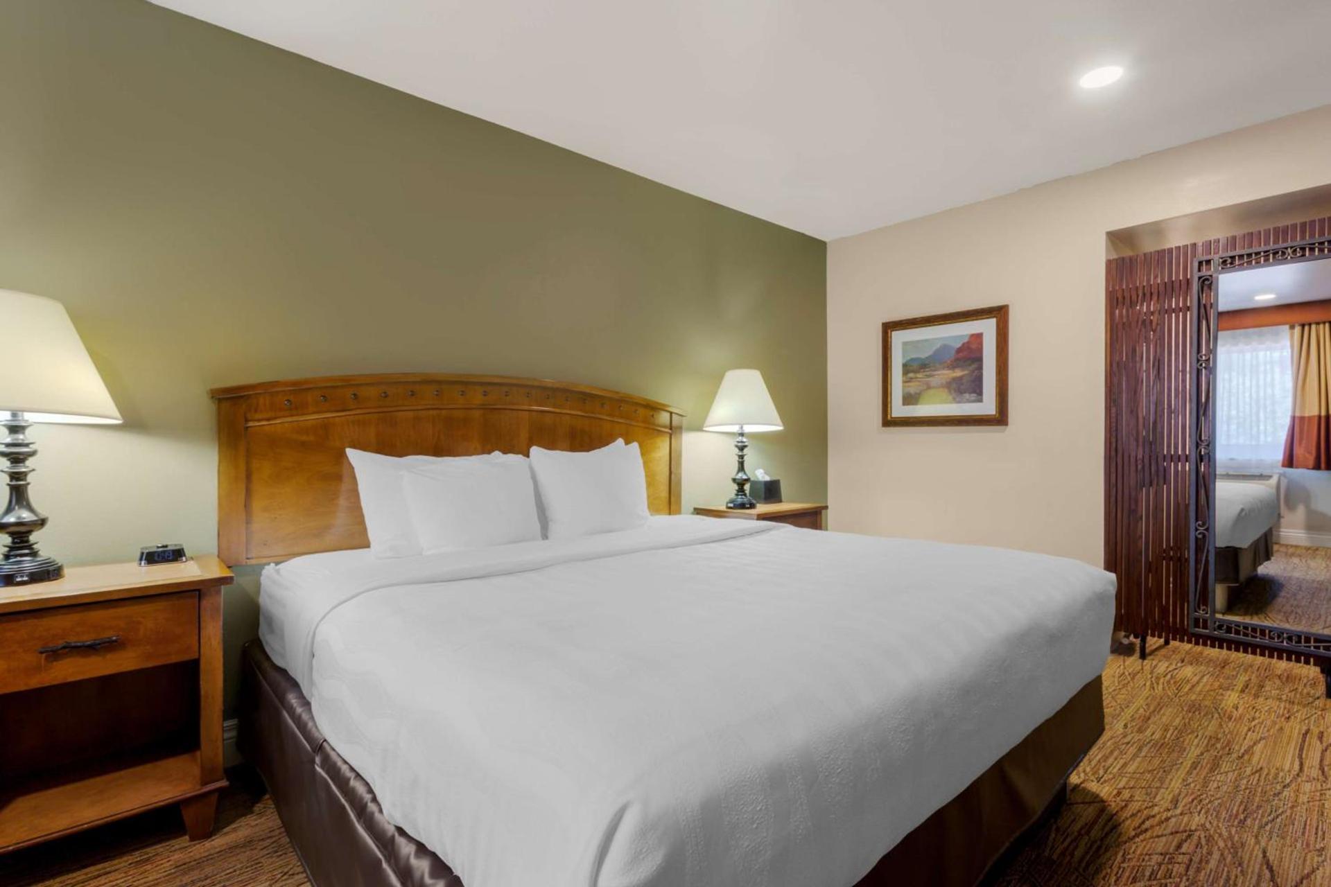 Best Western Red Hills photo 16