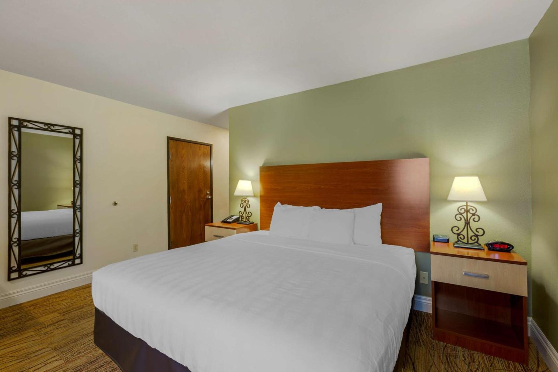 Best Western Red Hills photo 17