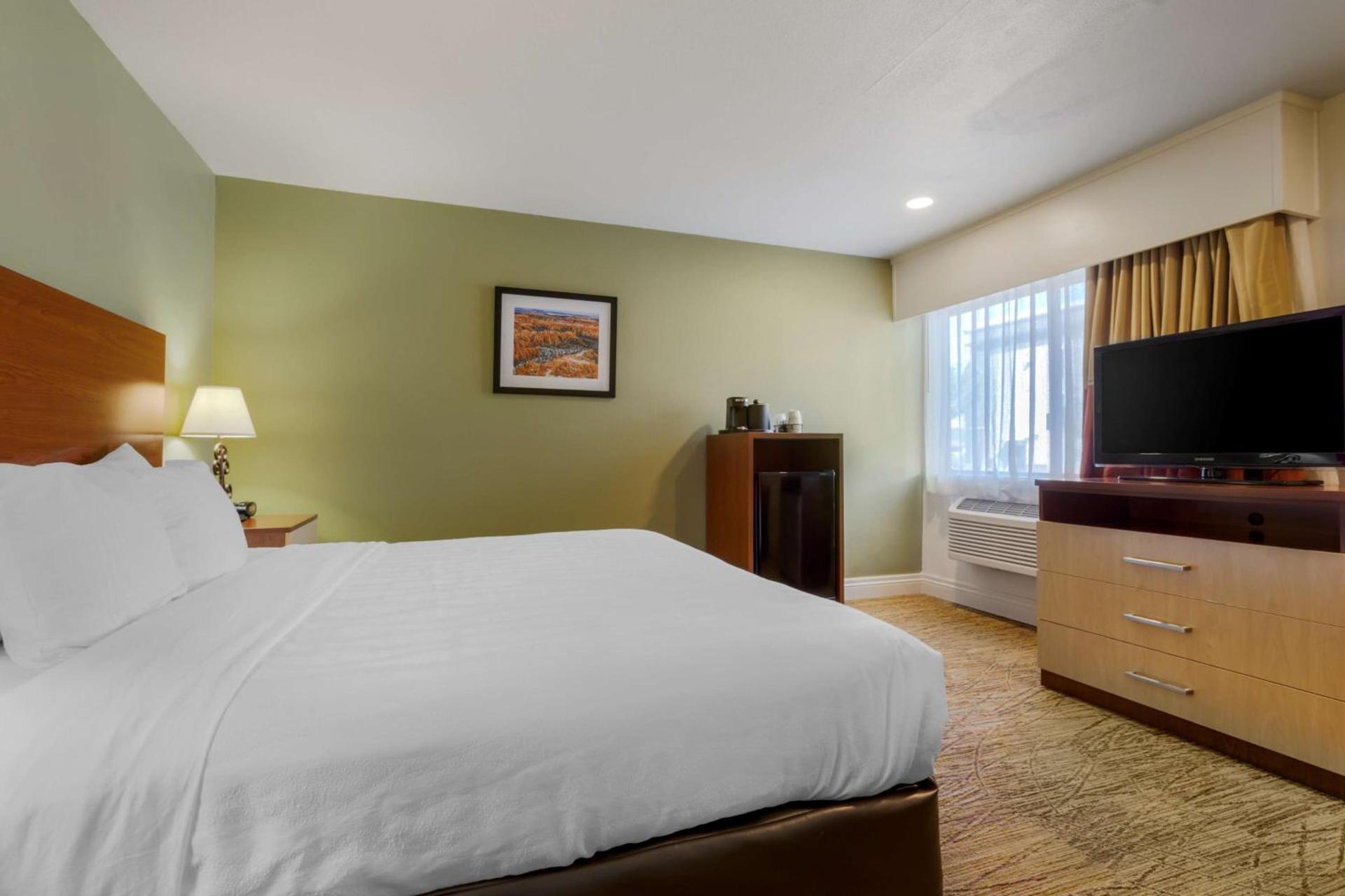 Best Western Red Hills photo 18