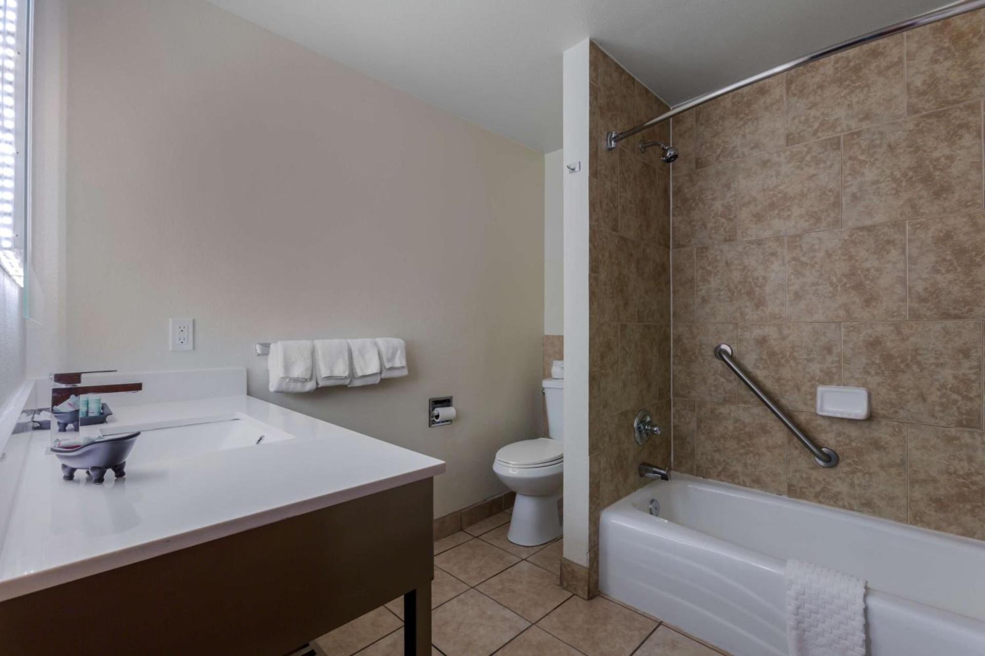 Best Western Red Hills photo 20