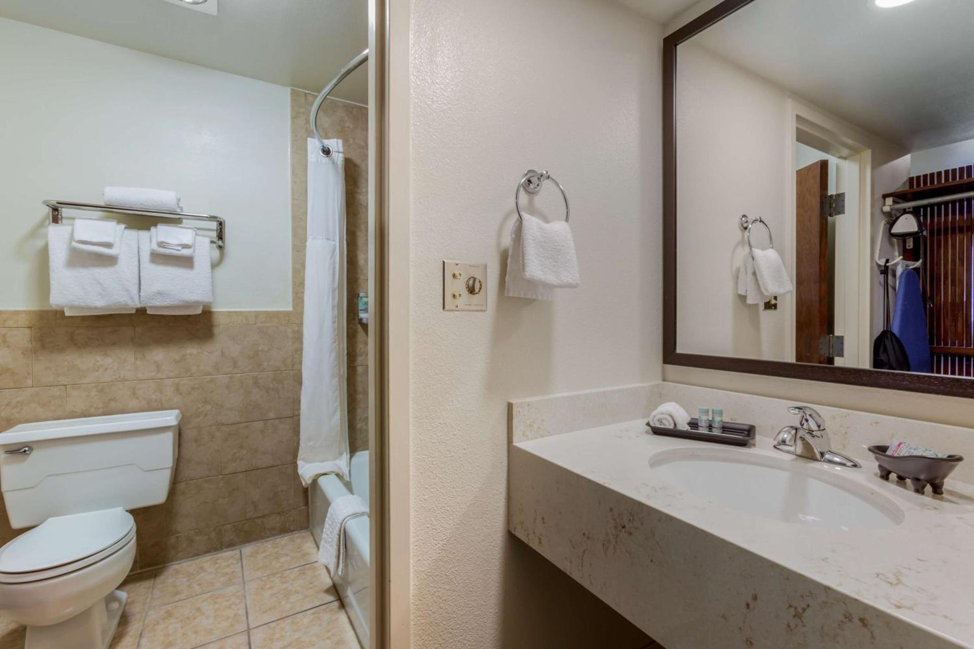 Best Western Red Hills photo 22