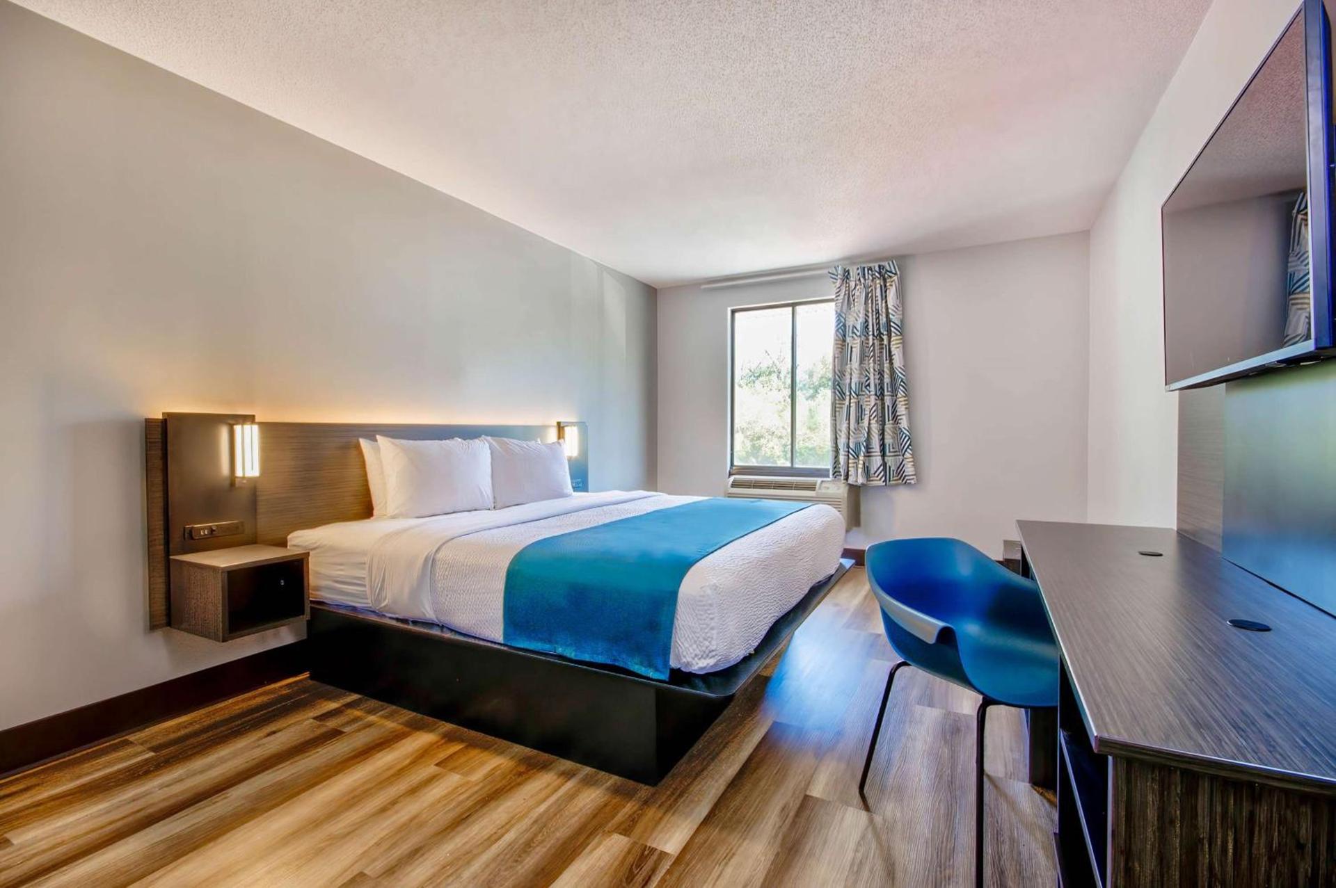 Motel 6 Jeffersonville, IN photo 14