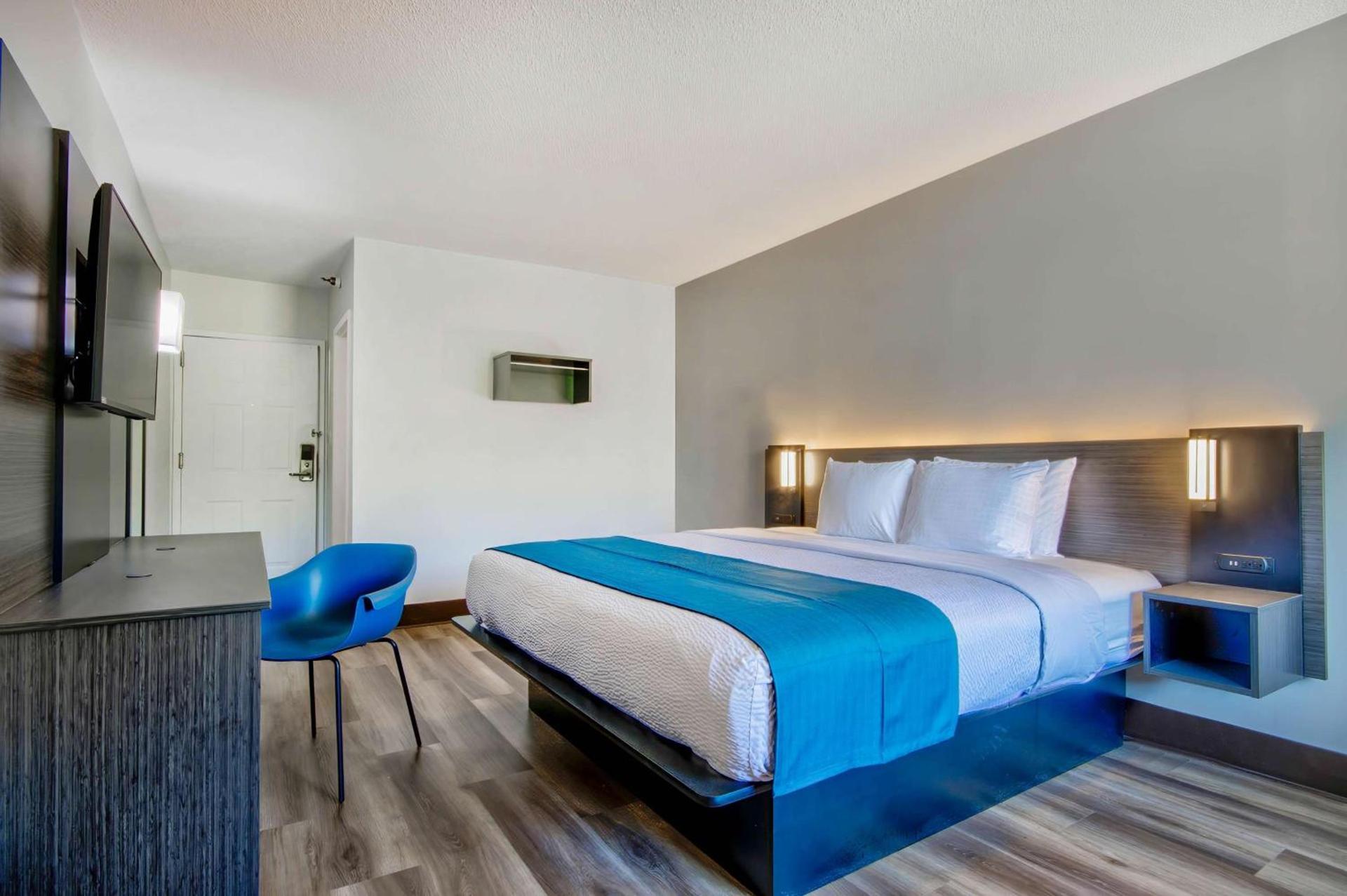 Motel 6 Jeffersonville, IN photo 17